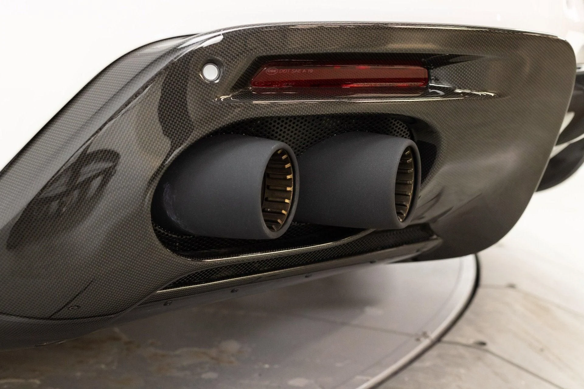 mph045_3206204794_Used_2024_Ferrari_Roma_1777368631_21cde06817