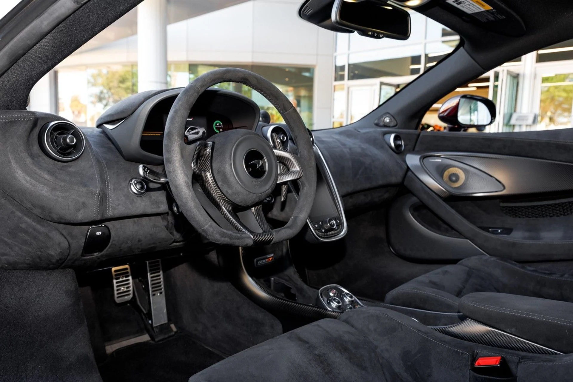 mph045_3206285528_615_p46_l_8ee7232b5d