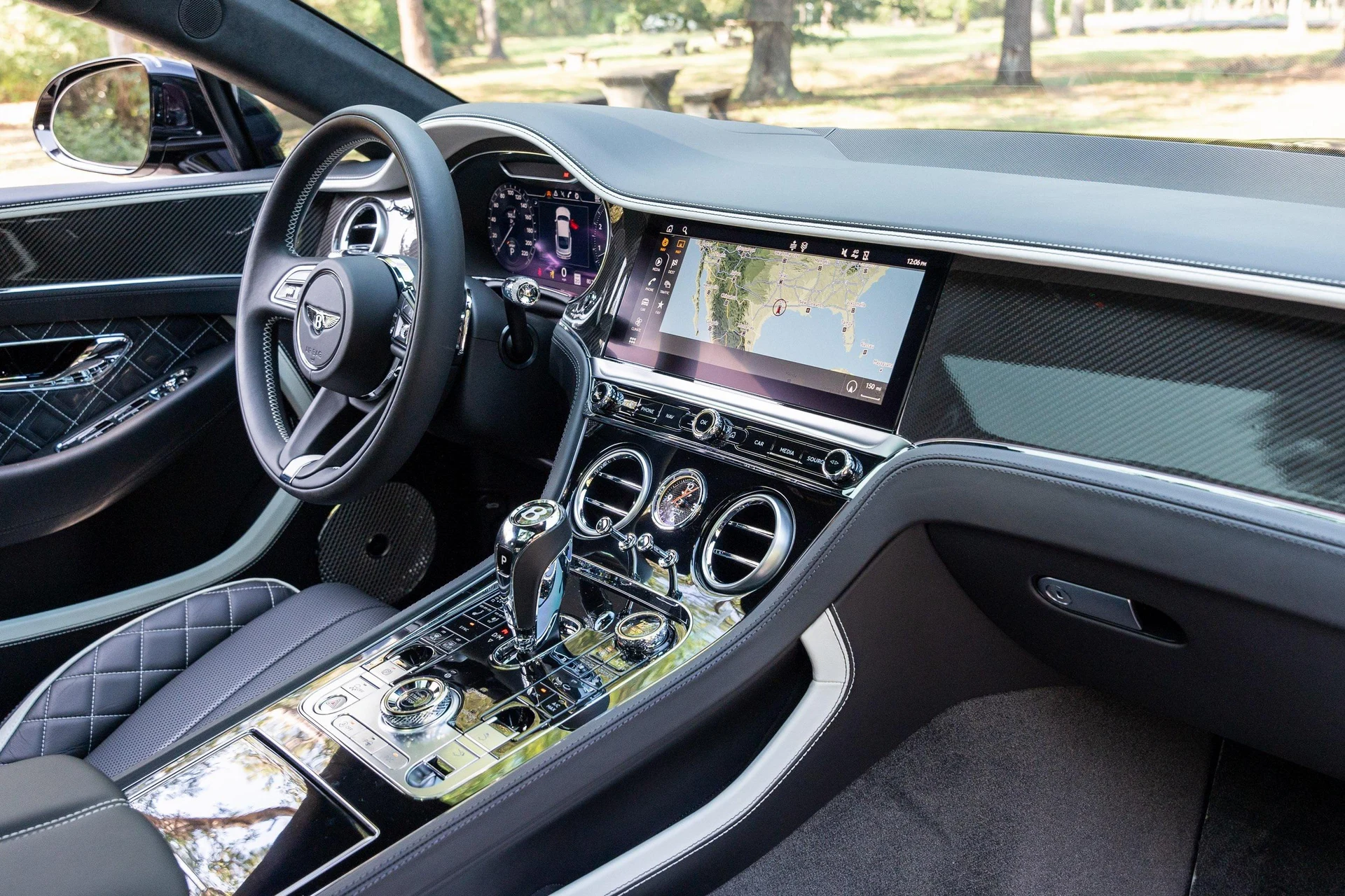 mph045_3208745422_378641171_6735e6417f23428a7cb55c00_0581428f20