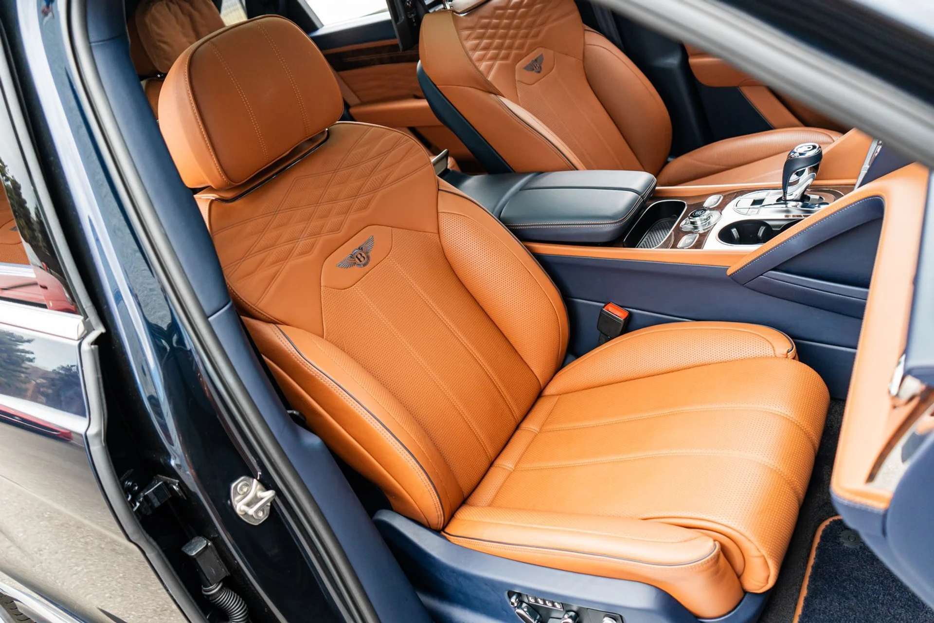 mph045_3211833775_cda3e9da_cb70_4695_a71c_9805bfe9ad21_335368832e