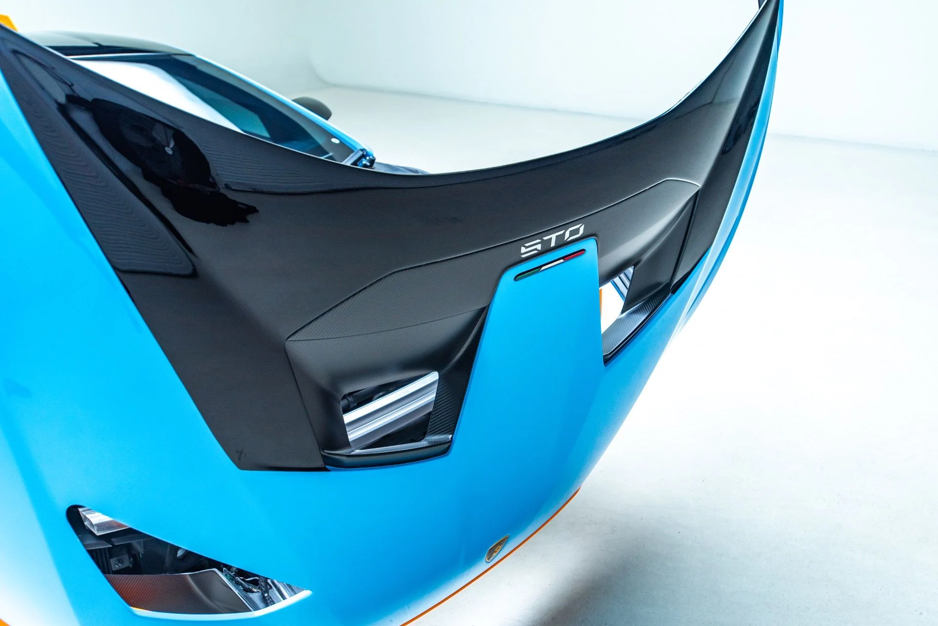 mph045_3221976984_Used_2024_Lamborghini_Huracan_STO_Alpha_10_Twin_Turbo_1786644416_ac230814b2
