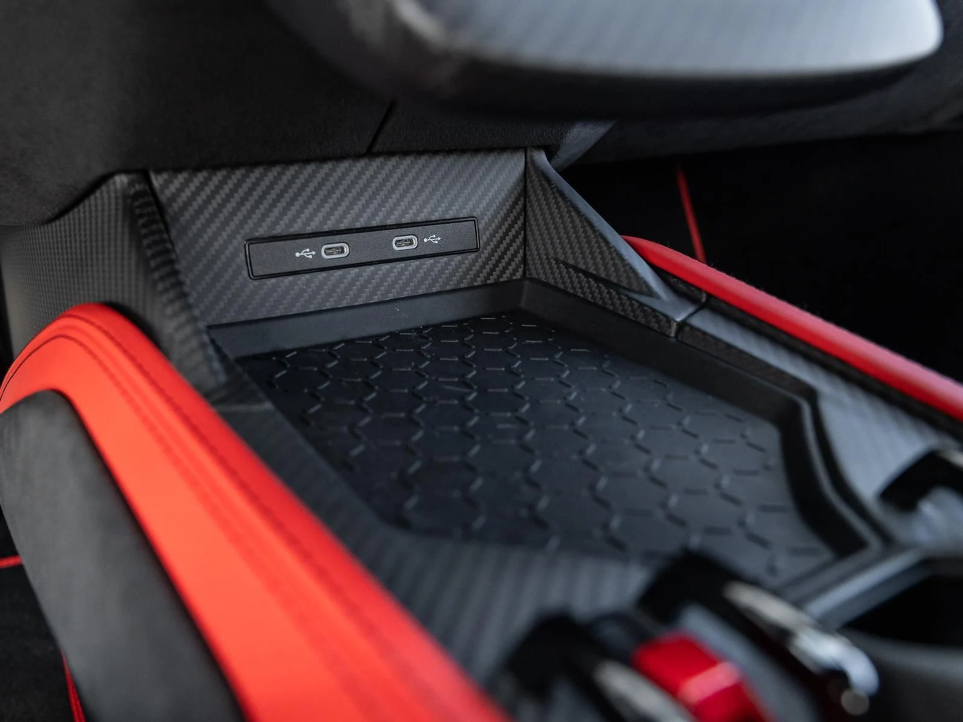 mph045_3229961132_Used_2024_Lamborghini_Revuelto_Coupe_1772801275_427b85855c