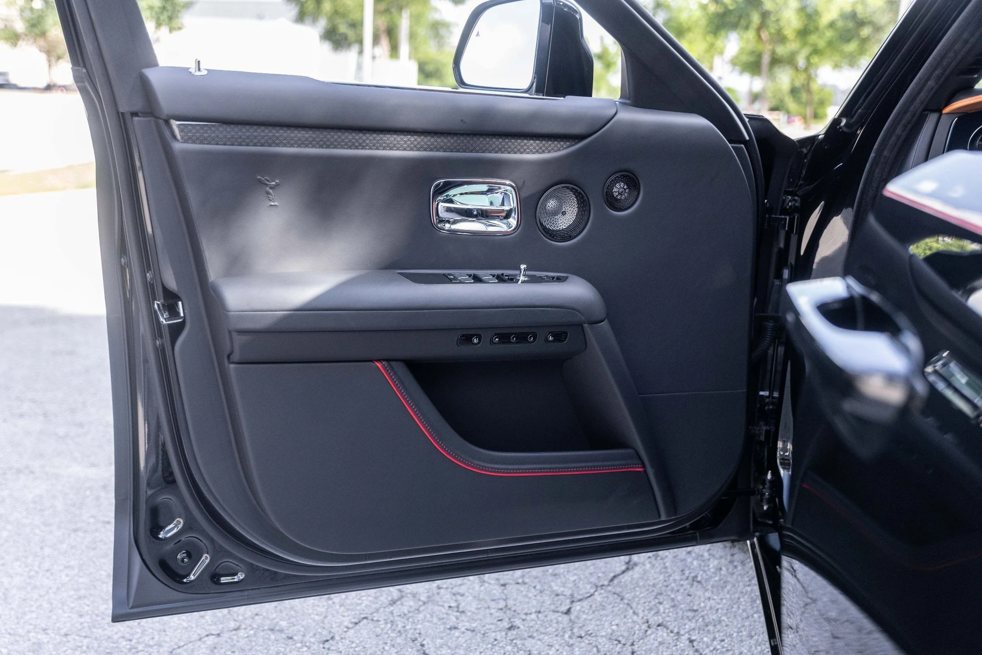 mph045_3251055503_Hi_Tech_Luxury_Imports_LLC_SCA_33_GZ_02_SU_231470_image_45_6c7d3f5f7b
