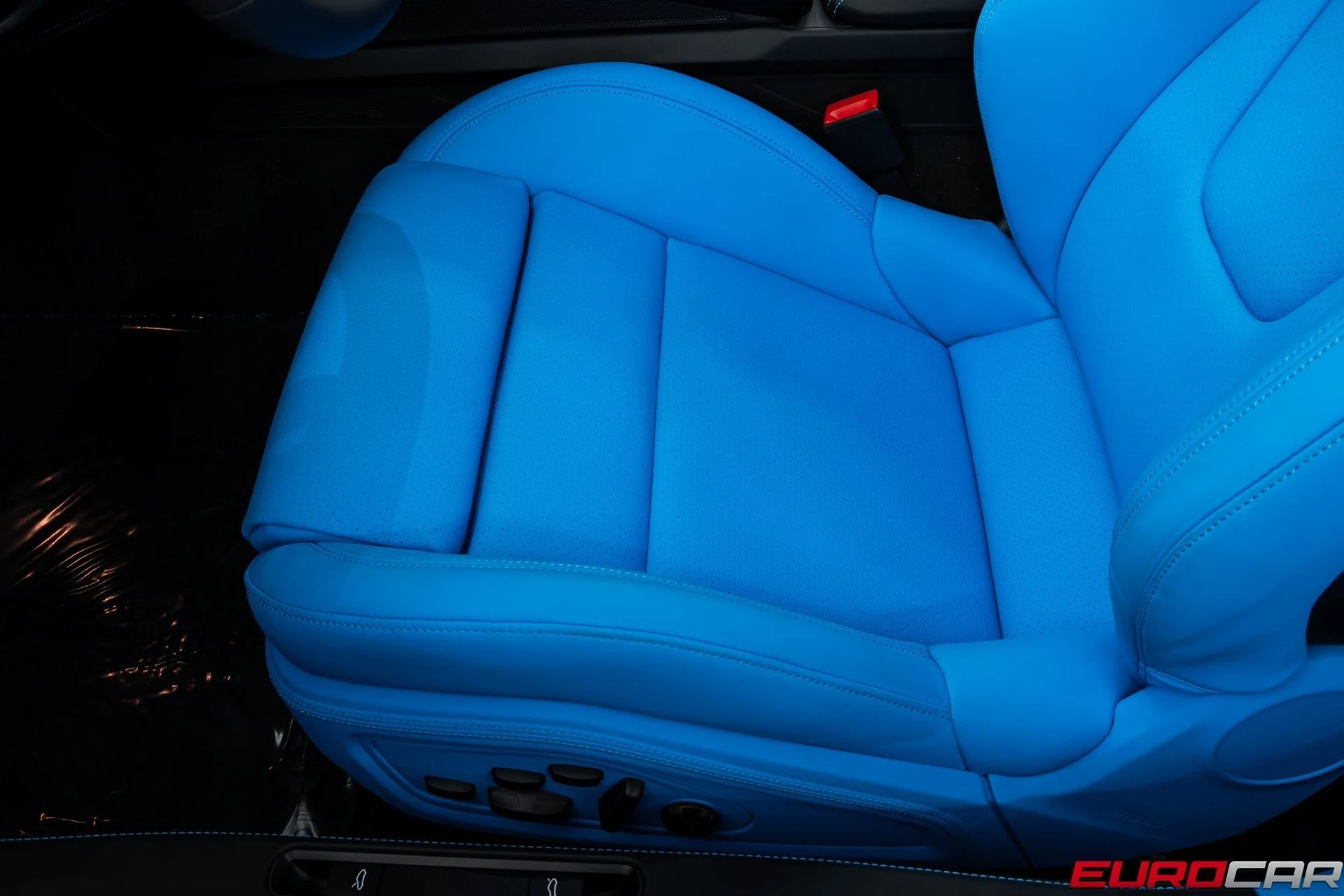 mph045_3262566931_image_46_130491c296