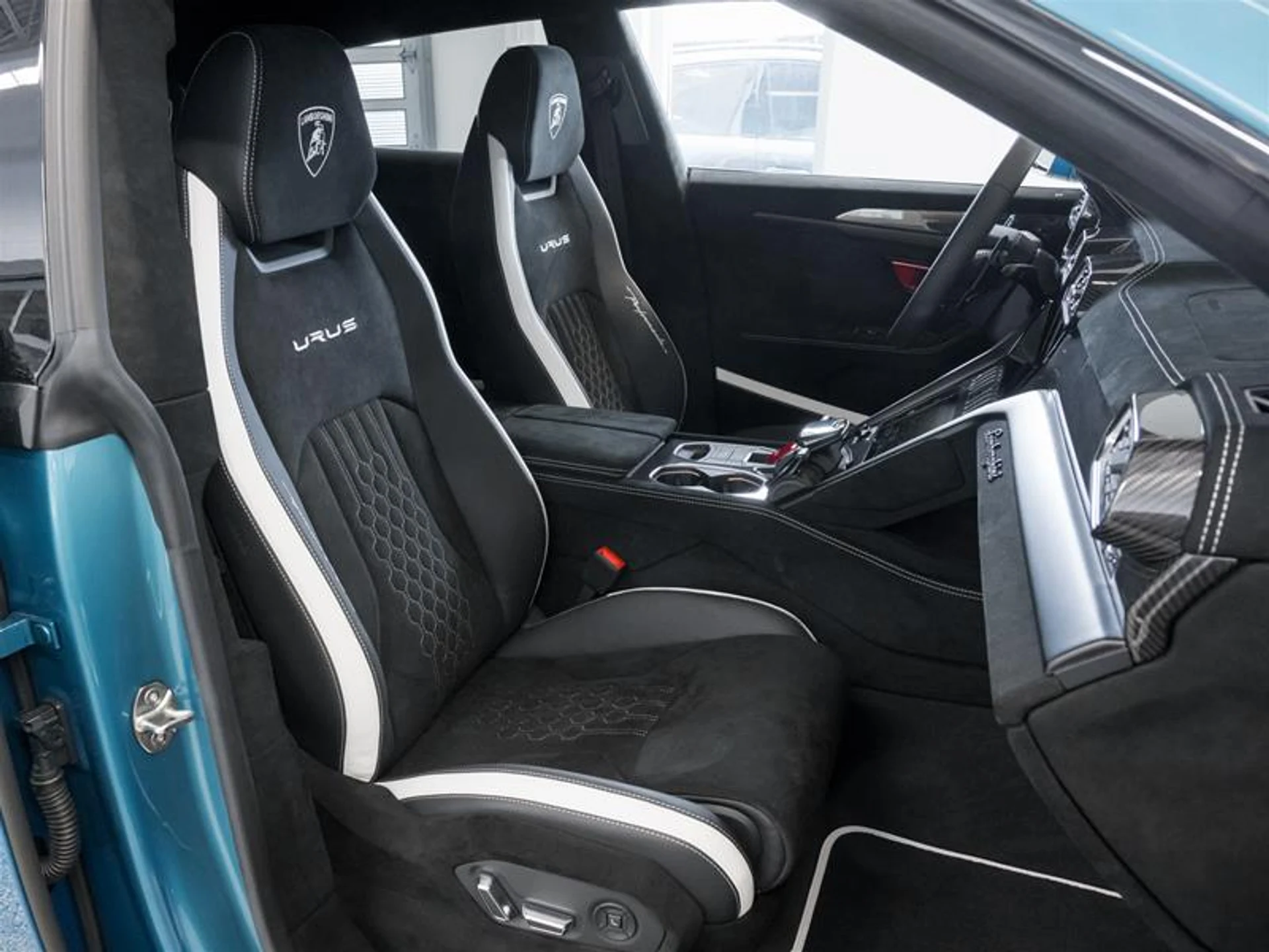 mph045_3273996675_11790389_1607586302_2ff8c61e1b