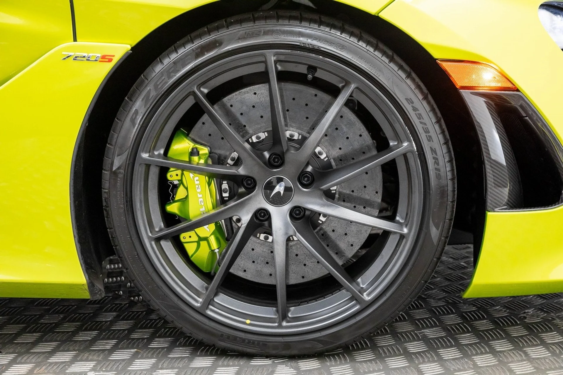 mph045_3277526196_46_aa22d51b0a