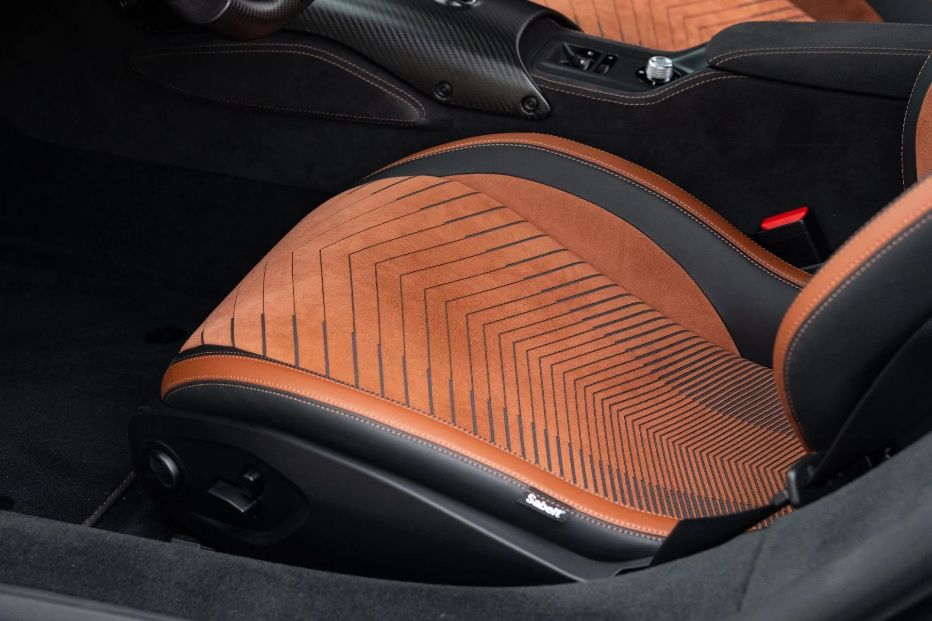 mph045_3283775652_Used_2022_Maserati_MC_20_1777083905_1e945a7e98