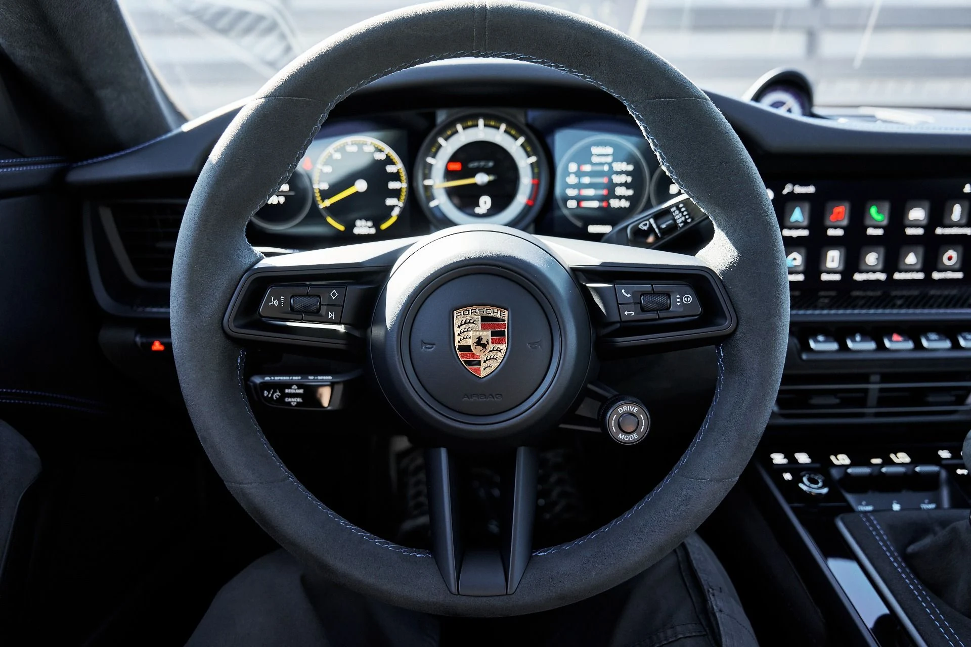 mph045_3294116488_Used_2024_Porsche_911_GT_3_1774056892_a7633120d5