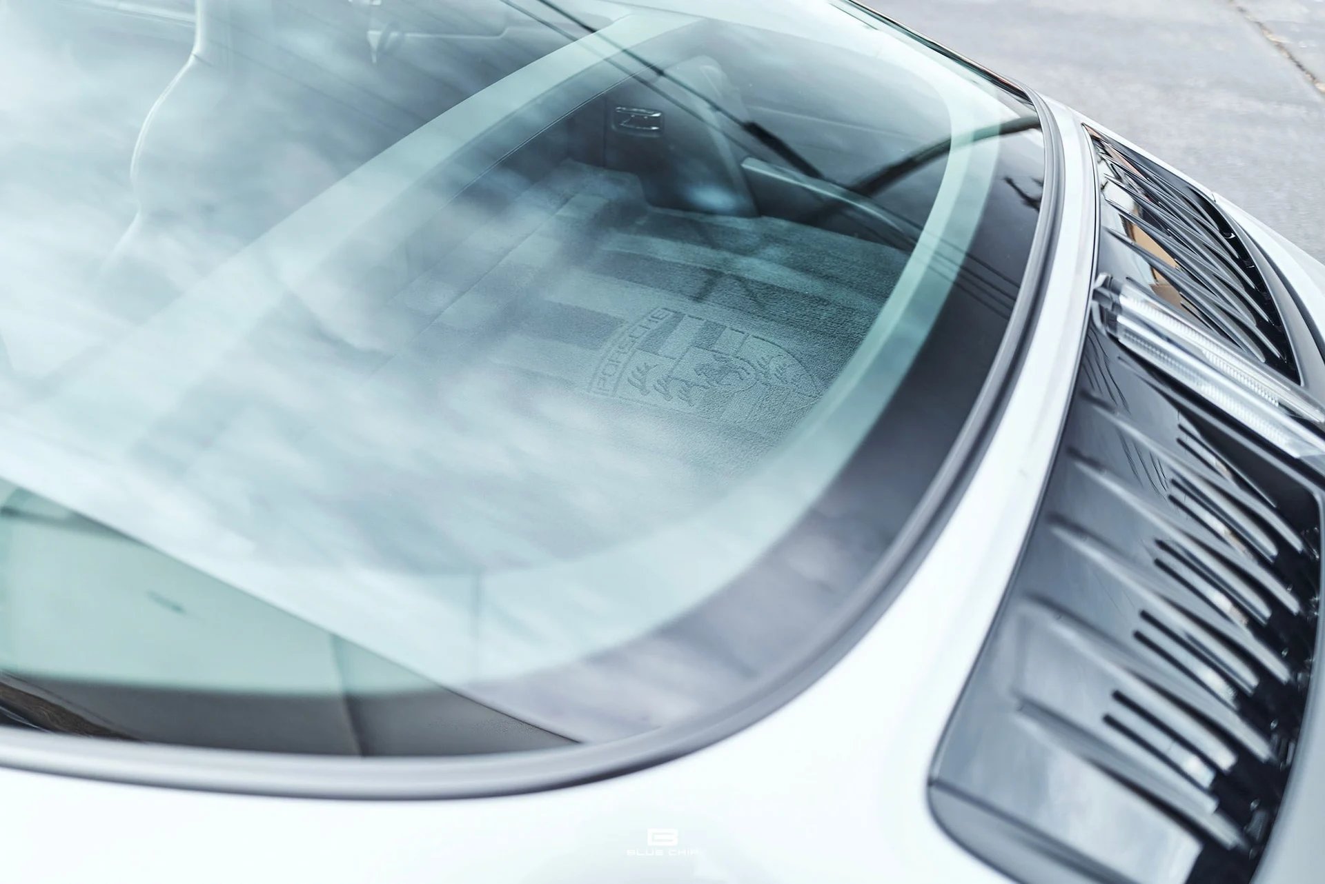 mph045_3298433623_69b180d5e3f822fc1098b61a_L1190276_e82a1ebd10