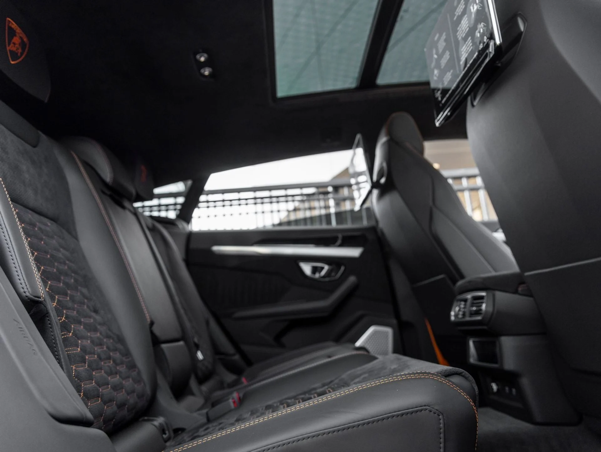 mph045_3333096526_46_3447e04f46