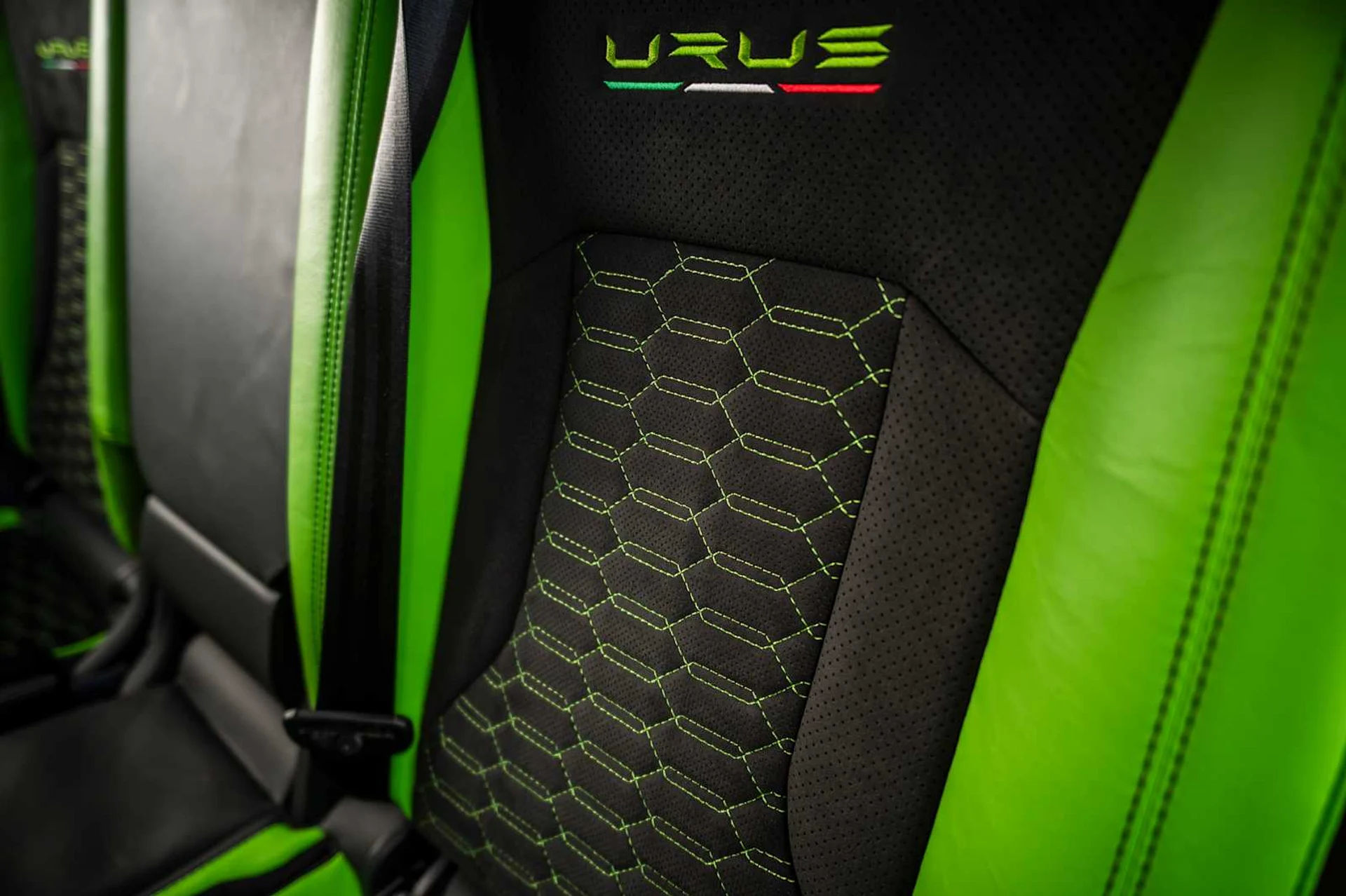 mph045_3333578431_56c1476f86e46bc3647784d670f2270fx_82a7f5e0bf