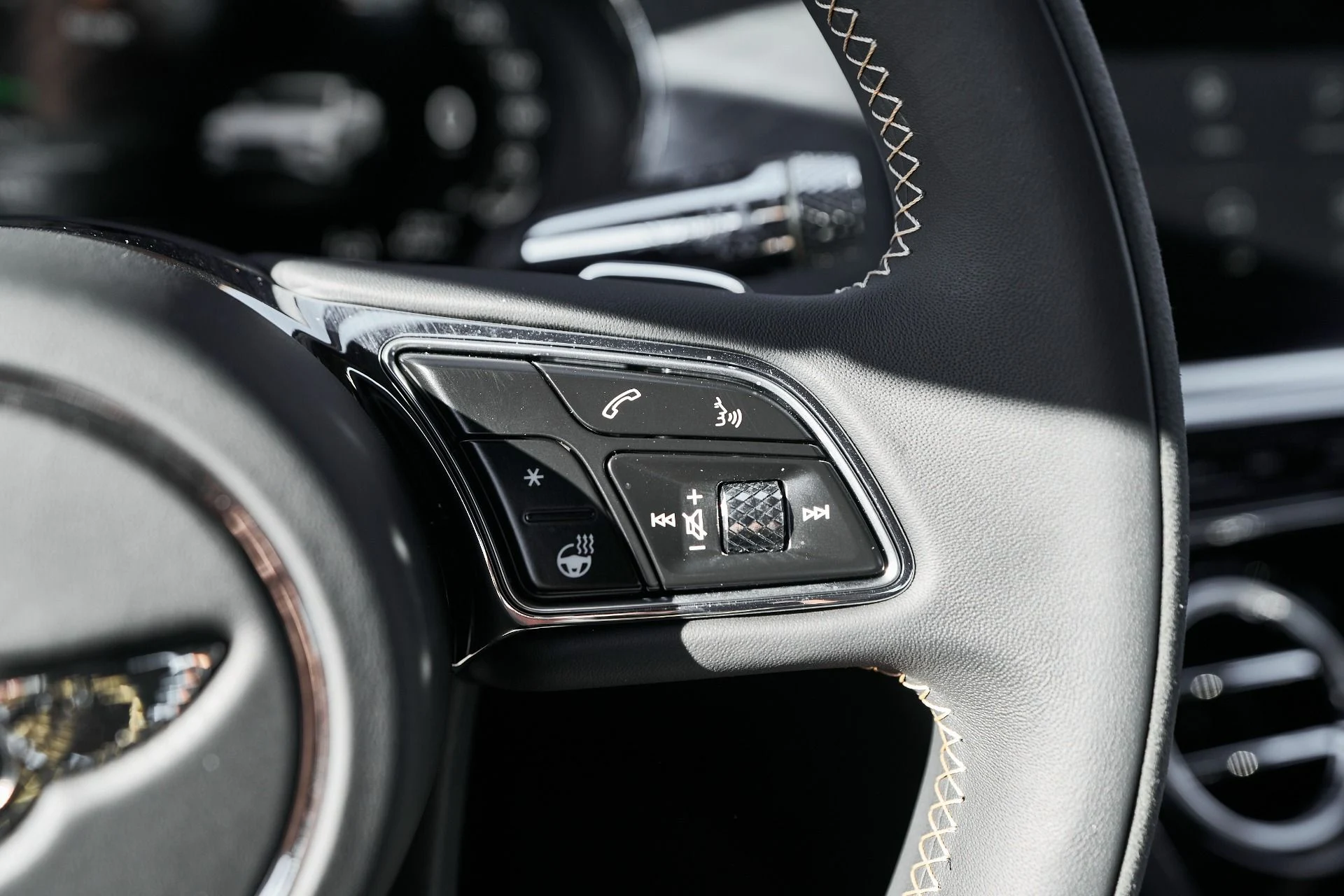 mph045_3349116581_Used_2025_Bentley_Continental_GT_Speed_1765227200_caf186f462