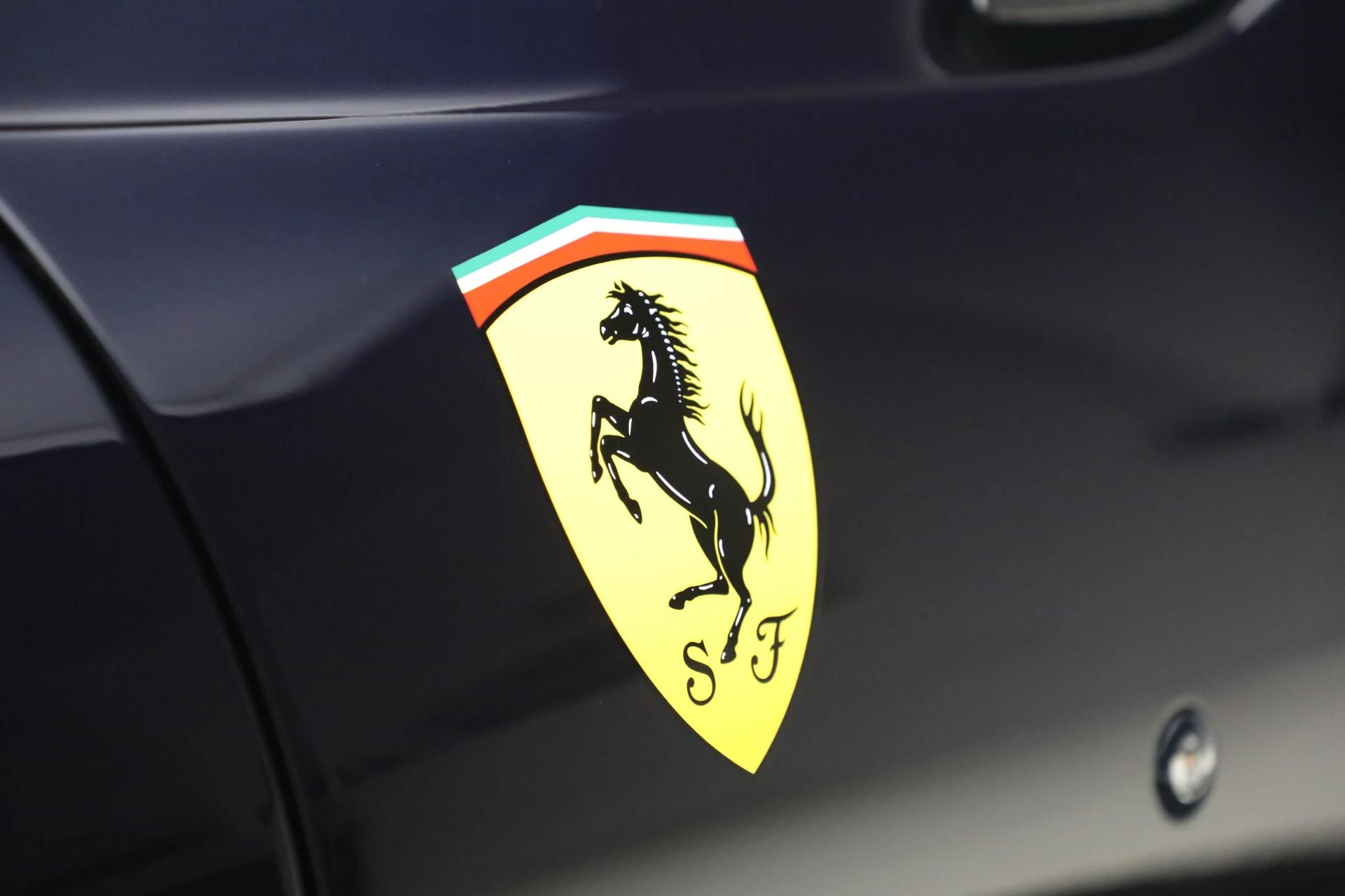 mph045_3353014679_Used_2022_Ferrari_812_Competizione_1783025409_bb1aba7799