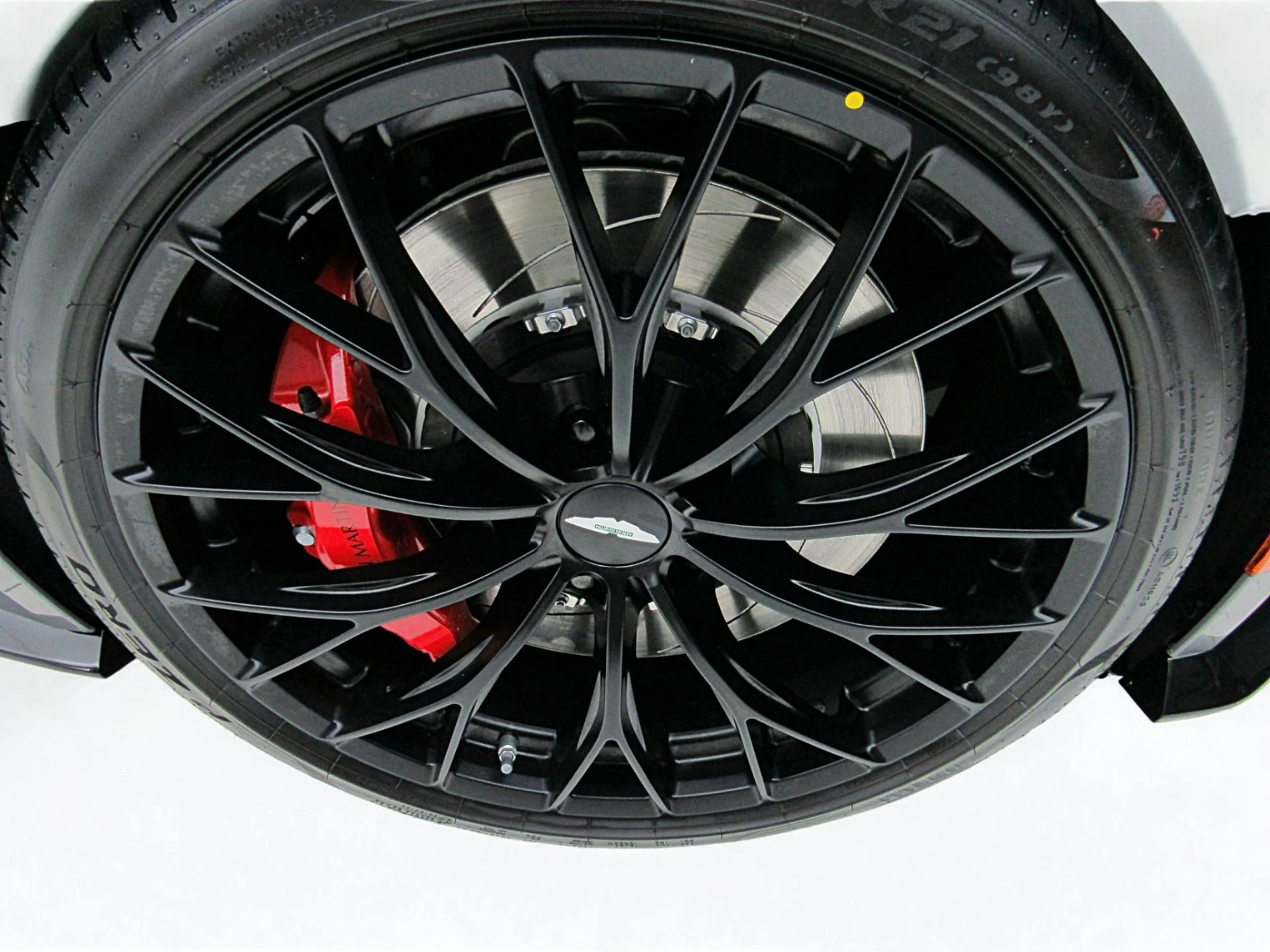 mph045_3360102670_Used_2023_Aston_Martin_Vantage_Roadster_ff203d7972