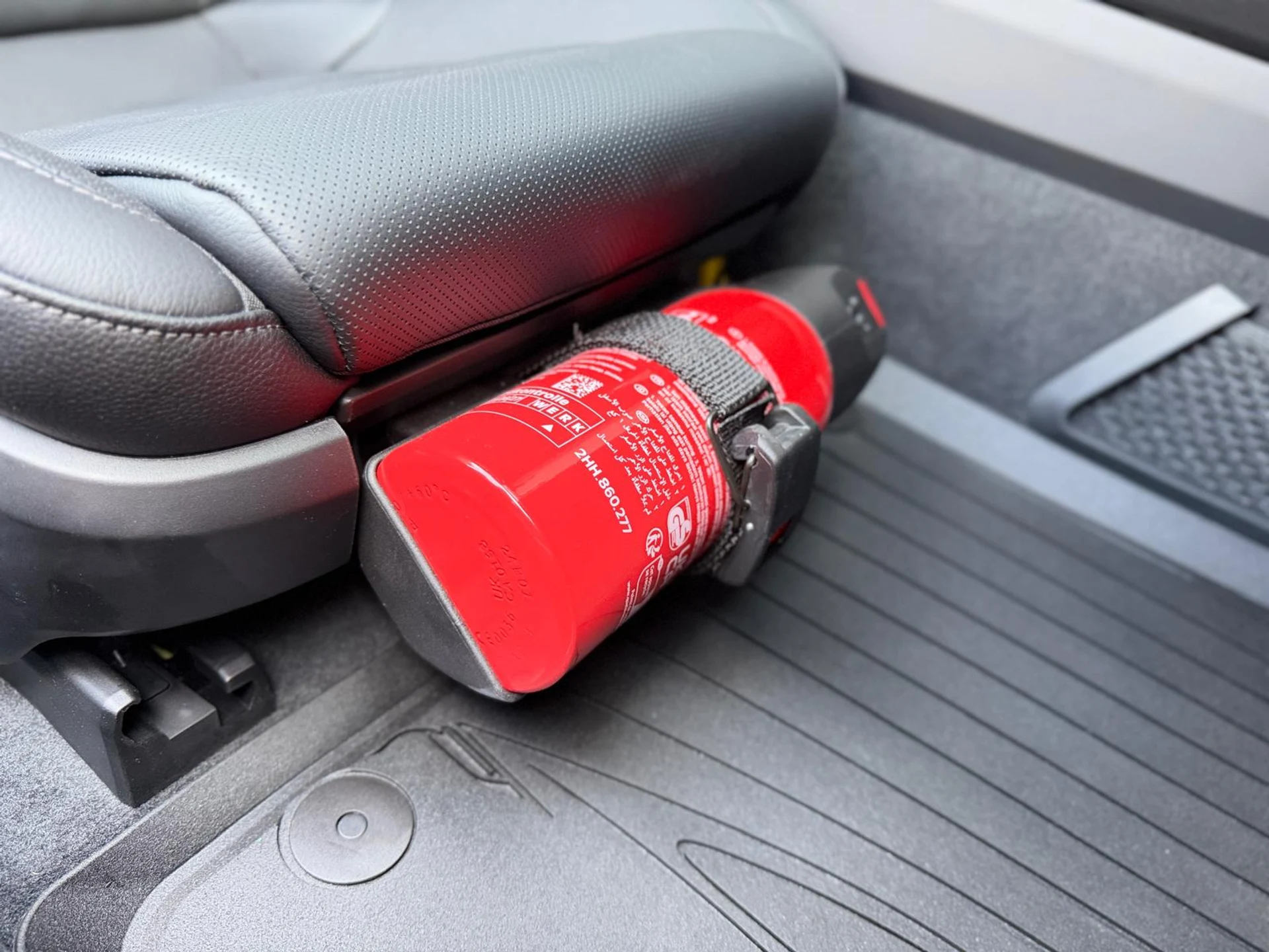 mph045_3369355597_Whats_App_Image_2025_12_18_at_5_56_32_PM_34_63af68e56d