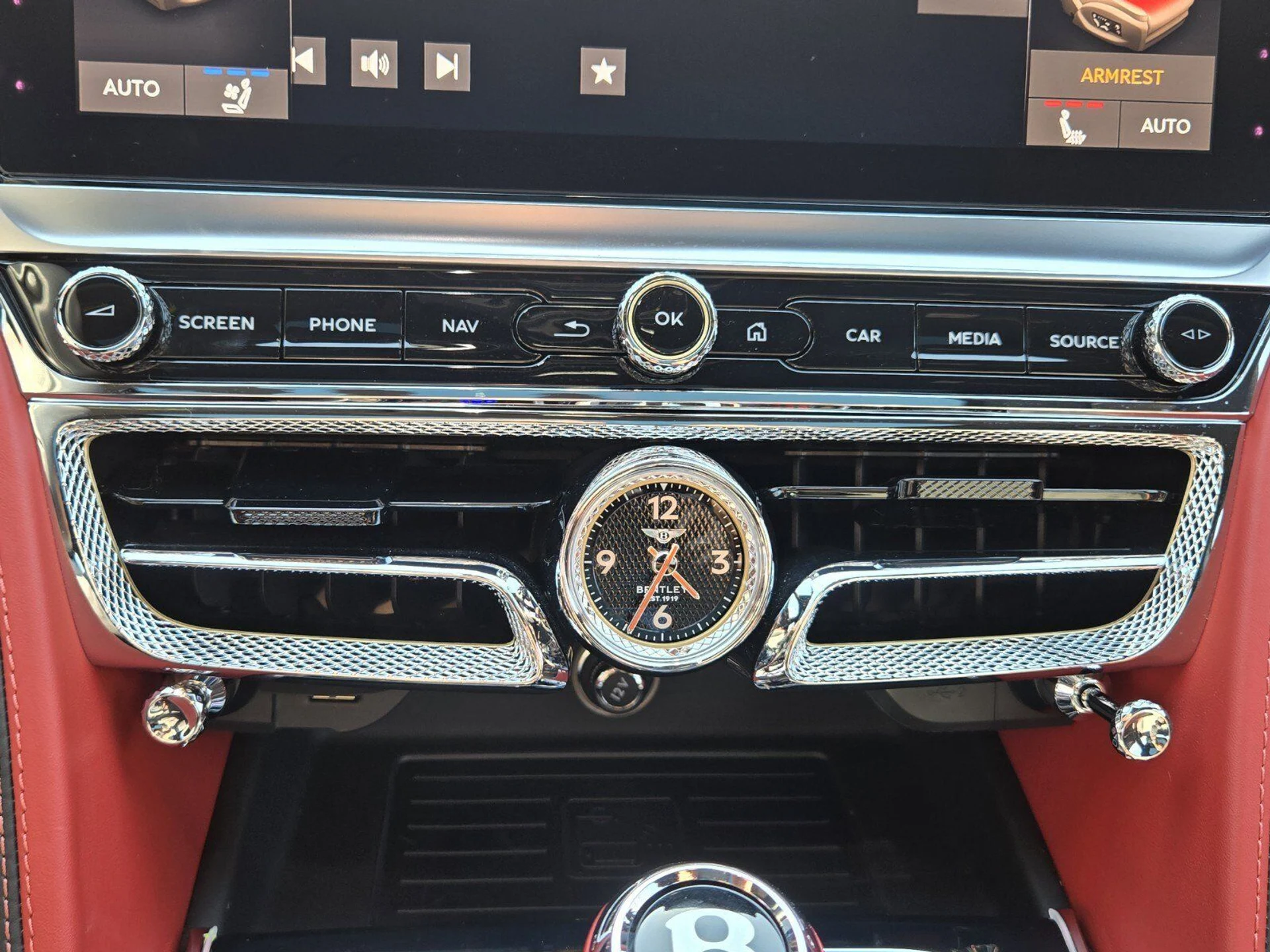 mph045_3419805263_7b9a7441373c815ff74246c8983a16ccx_ac72d15c9d