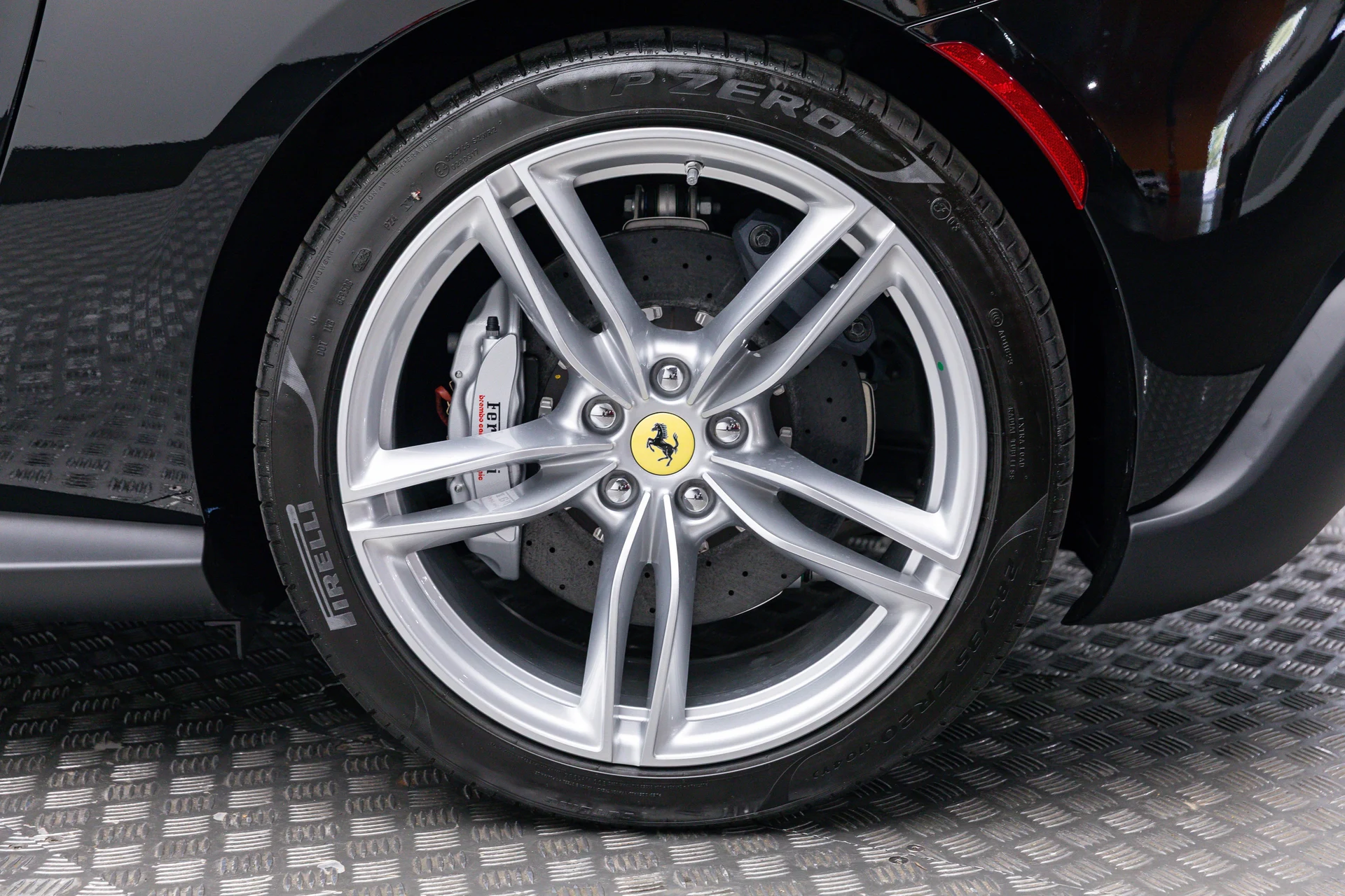 mph045_3431172990_e134f754df47484aa664e9ab195b0119_91315539d8