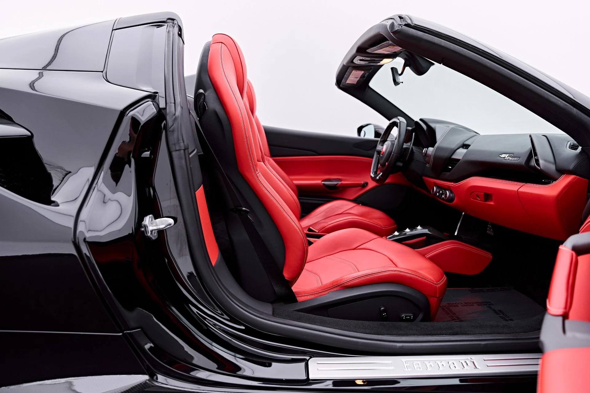 mph045_3460268407_Used_2018_Ferrari_488_Spider_Base_1786671705_1797da2968