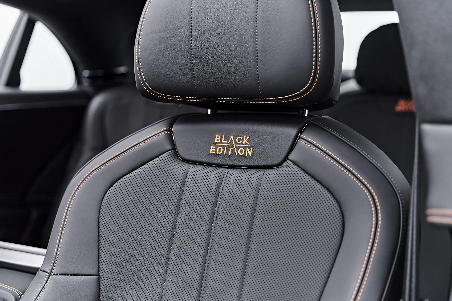 mph045_3471475181_Used_2025_Bentley_Flying_Spur_Black_Edition_1790368096_e0cb0f888a