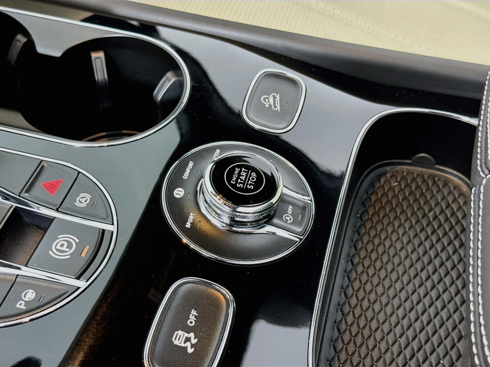 mph045_3480351655_Used_2023_Bentley_Bentayga_S_V8_1791232621_27e193ac47