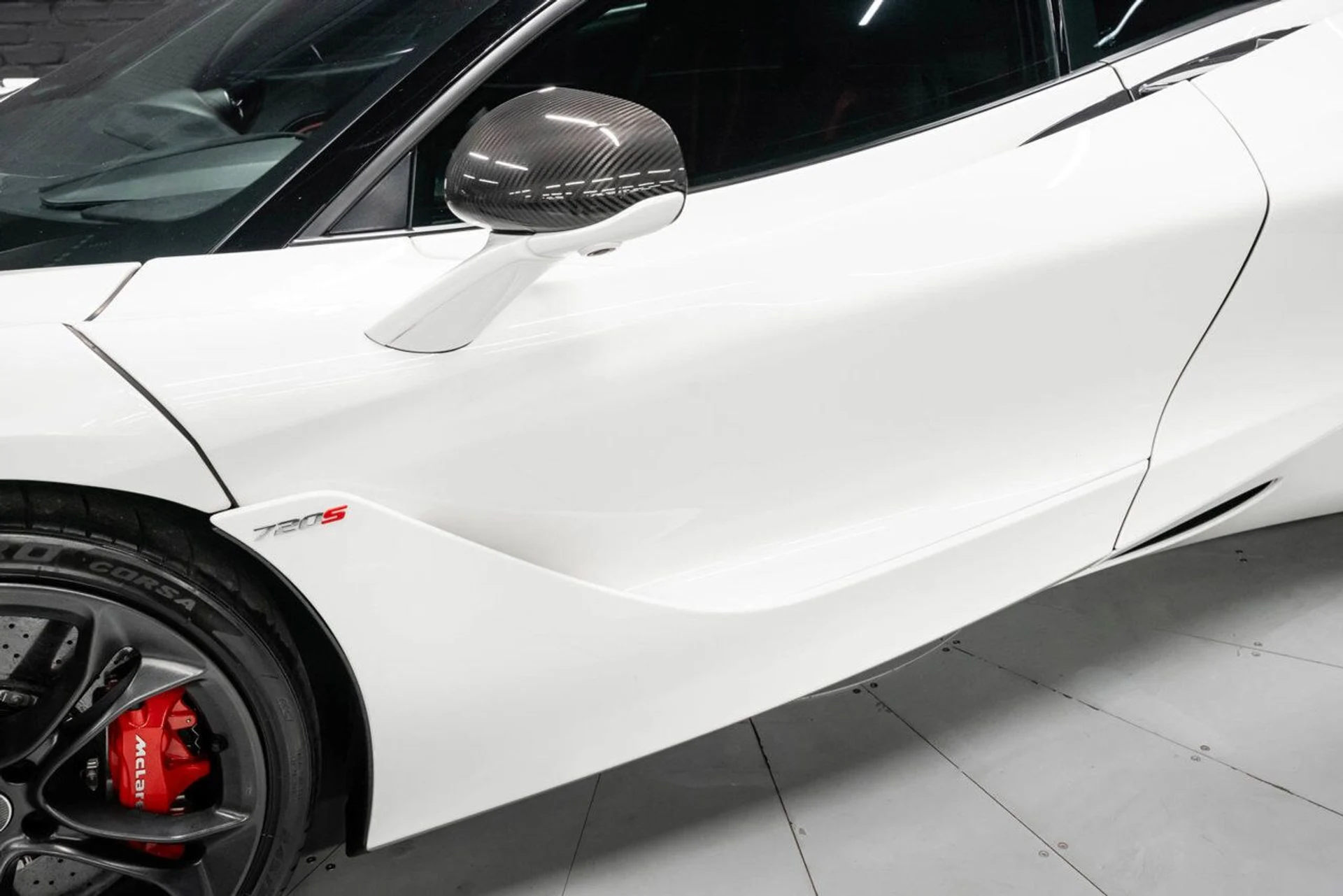 mph045_3486038446_mclaren_720s_2018_50b831bbe8