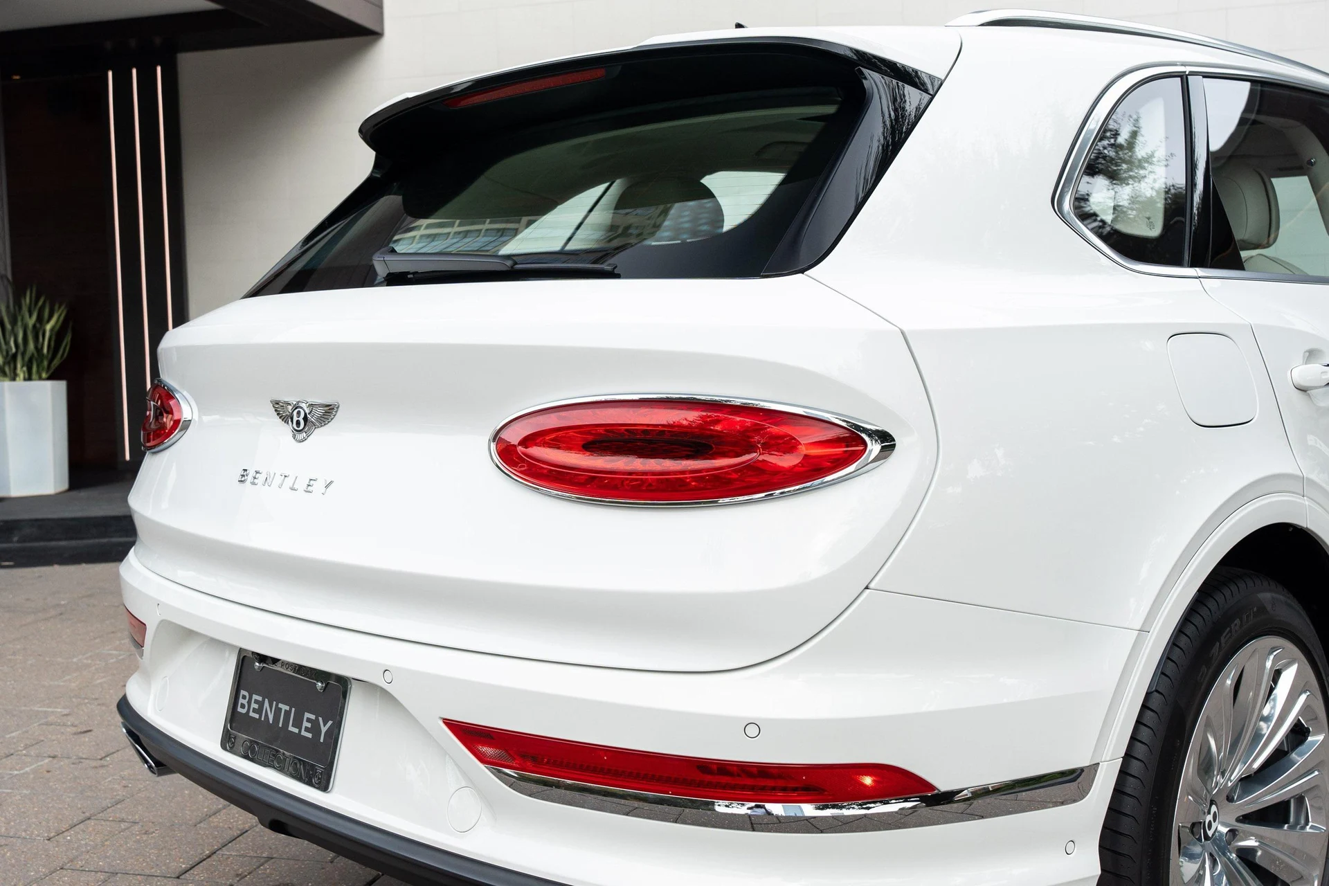 mph045_3488832634_389622358_6773655a2b7a94b33fd41a70_4f54290852