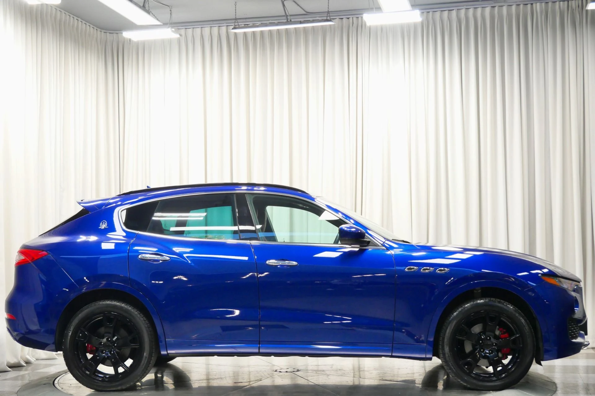 mph045_3489517691_Used_2017_Maserati_Levante_1761068079_c5842cccfe