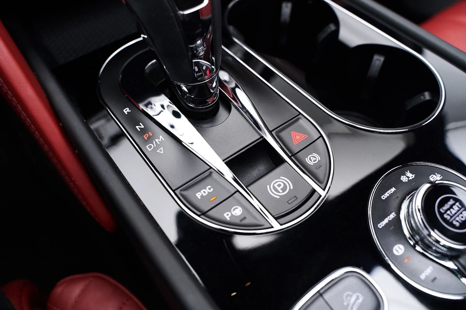 mph045_3492811049_Used_2017_Bentley_Bentayga_W12_1648839984_f9ea66f6f5