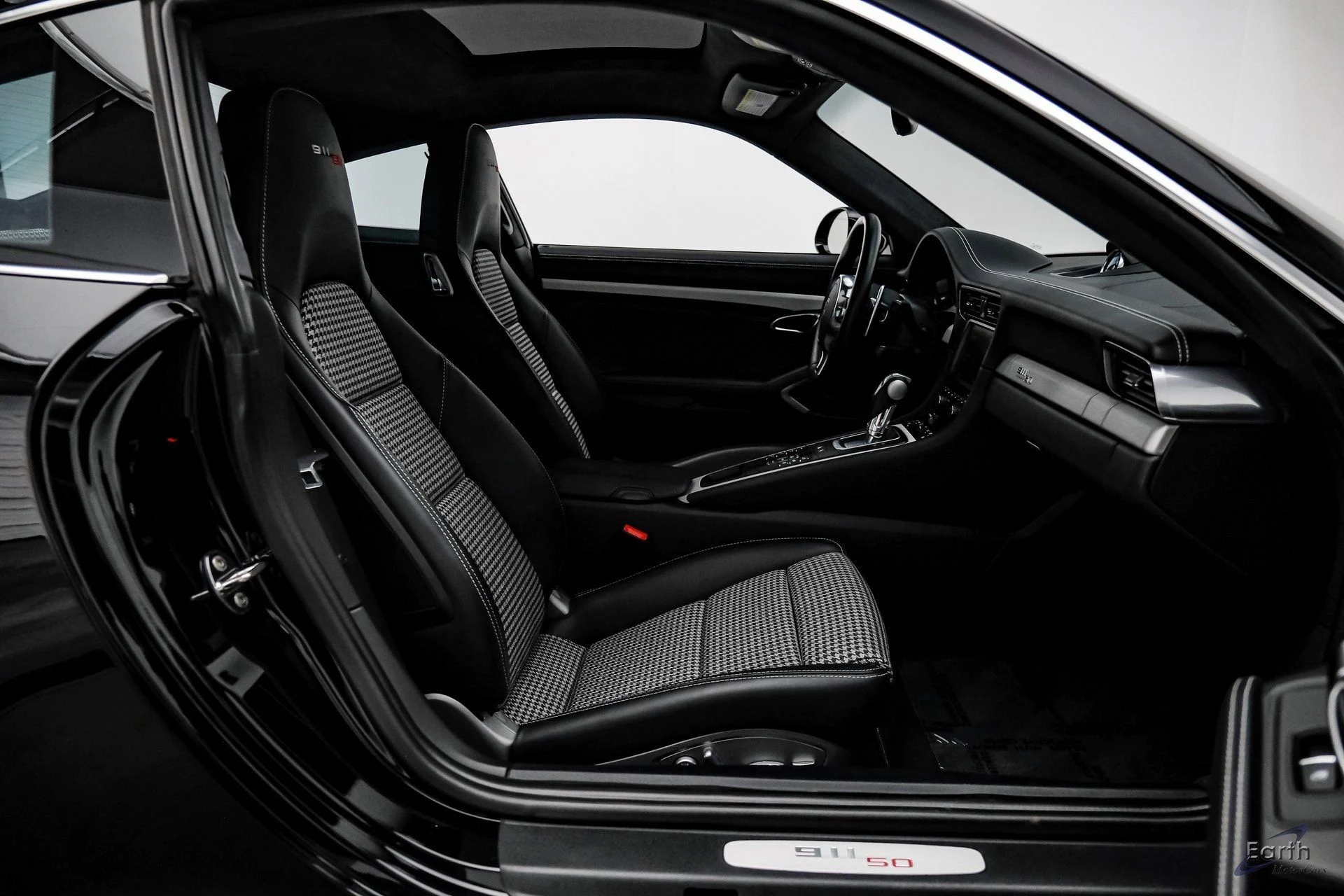 mph045_352456524_d258b080839425b3eff96c62fe8abc53x_f263c71f64