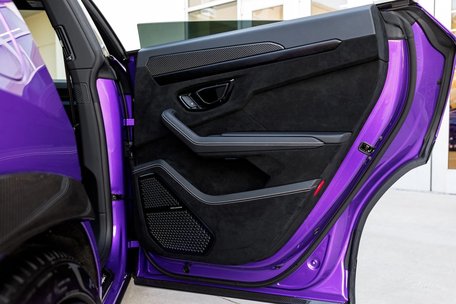 mph045_3535699923_f3689ab4cf81581c7cd62f94a129670fx_9a25d6367b