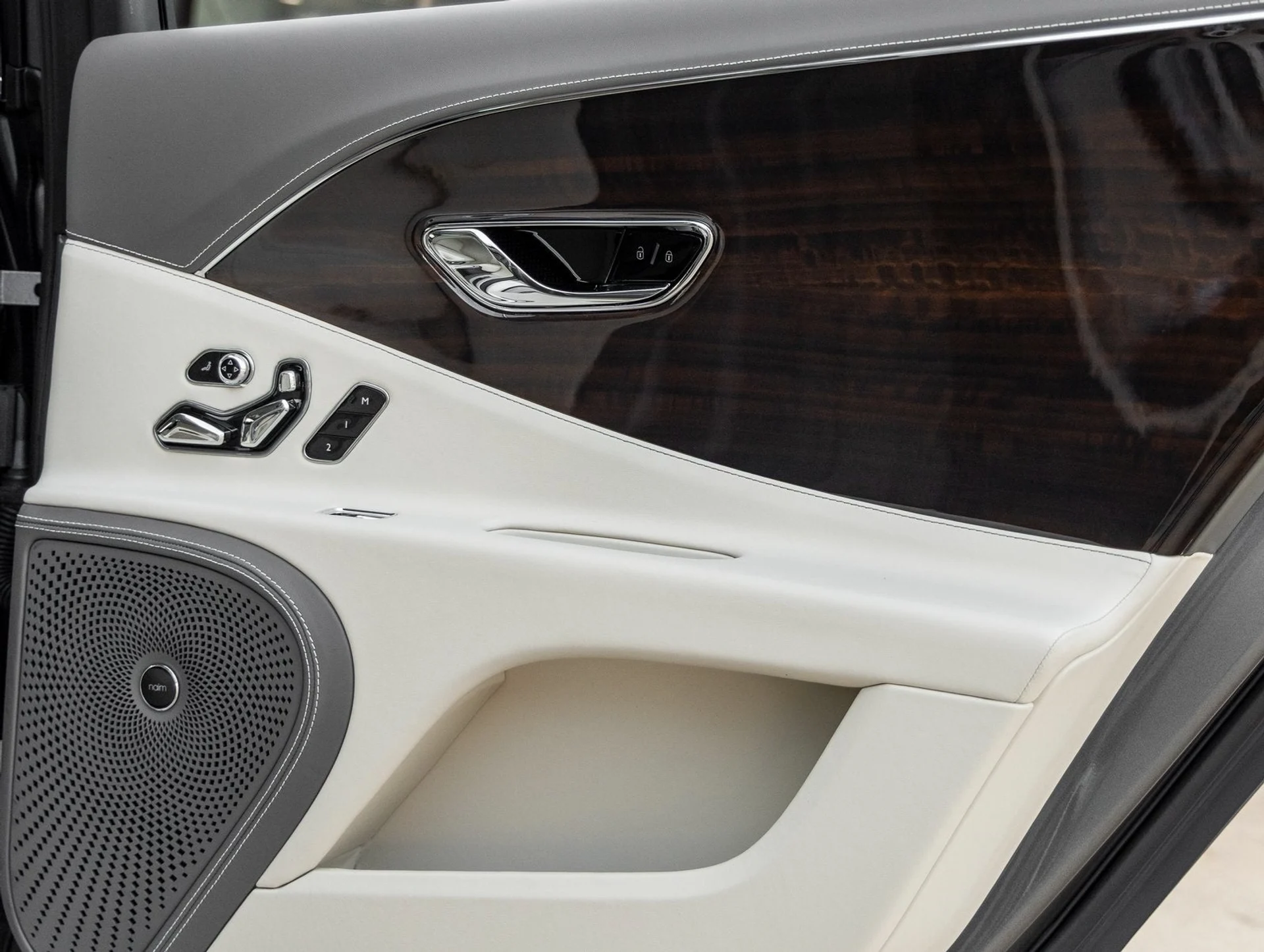 mph045_3540156943_46_aa804fce05