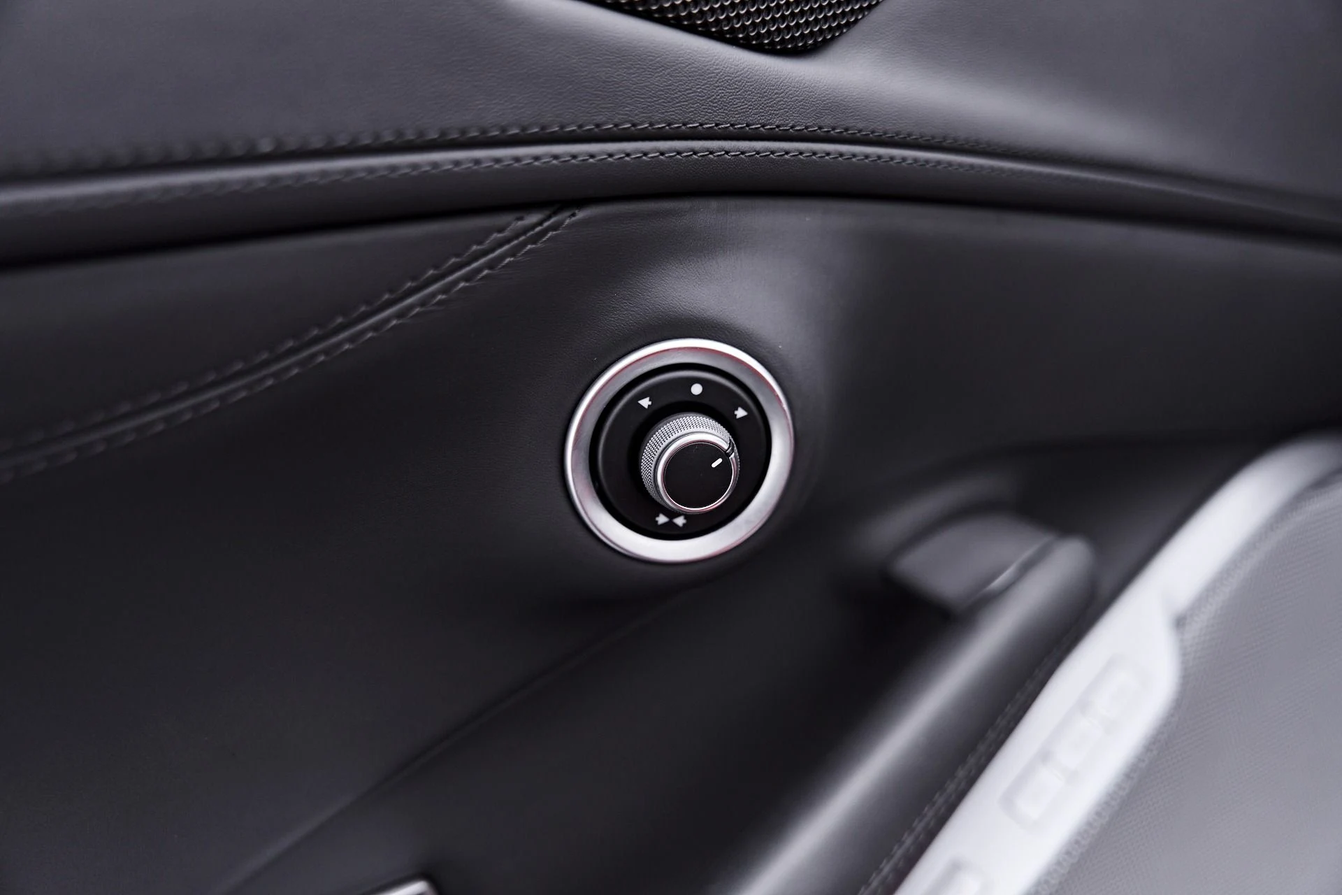 mph045_3544250526_Used_2022_Ferrari_Portofino_M_Base_1790300180_18e4d20229