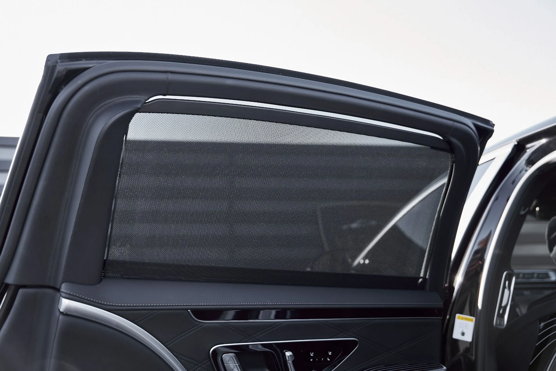 mph045_3565825247_Used_2023_Mercedes_Benz_S_Class_Maybach_S_680_1769804032_347e951945