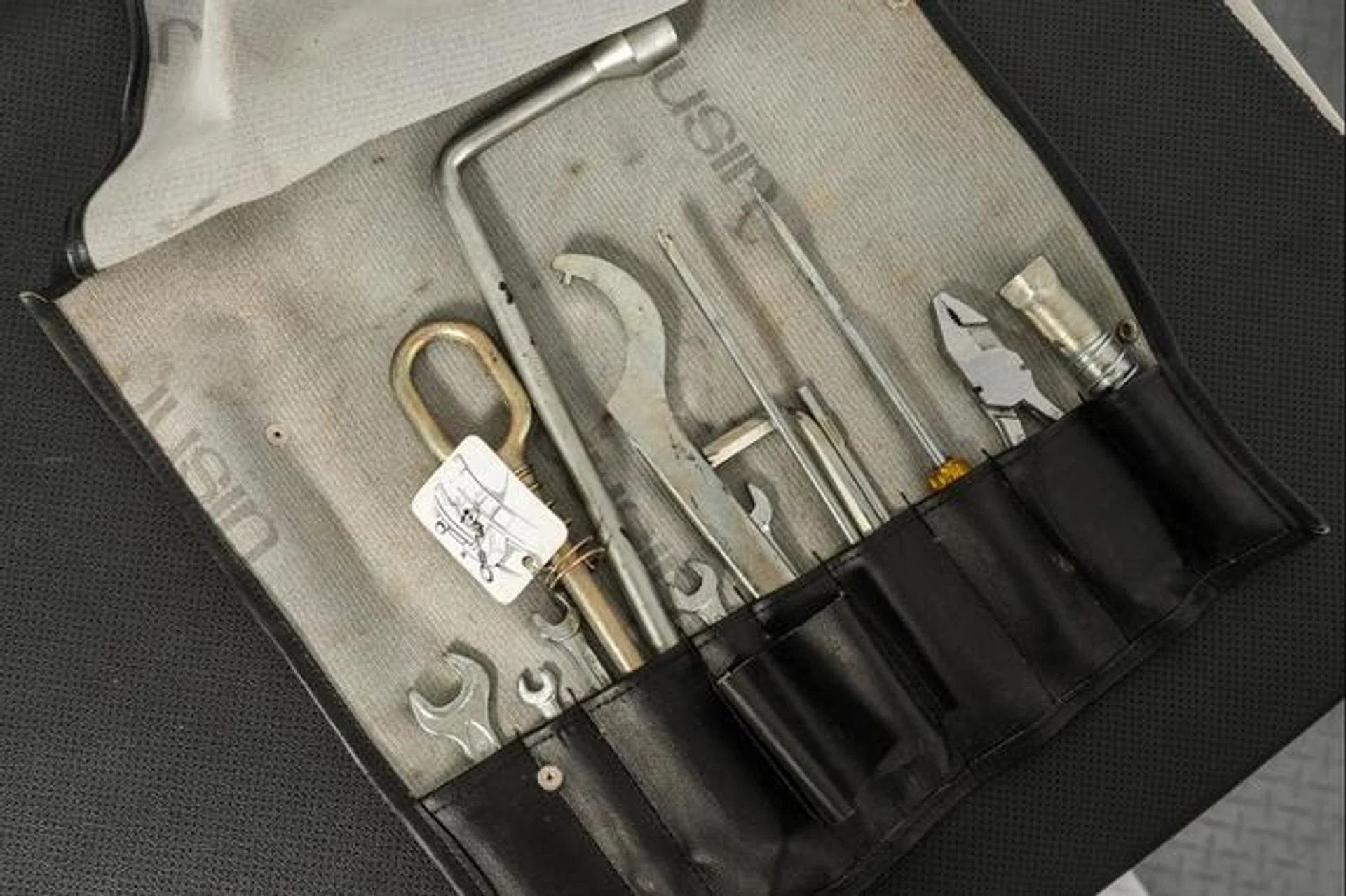 mph045_3580879283_Rx_Dgs_Lxax0_KE_Jz_K2_Vs_U1ip_TY_3_Yg_5372edcb83