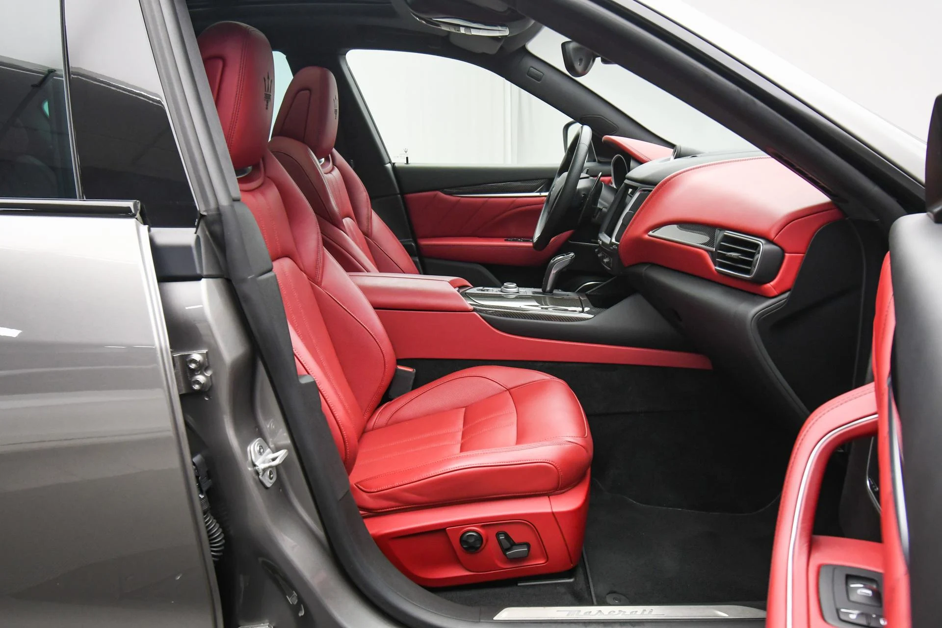 mph045_3581613768_Used_2020_Maserati_Levante_S_Gran_Sport_1753430248_f00231e1fa