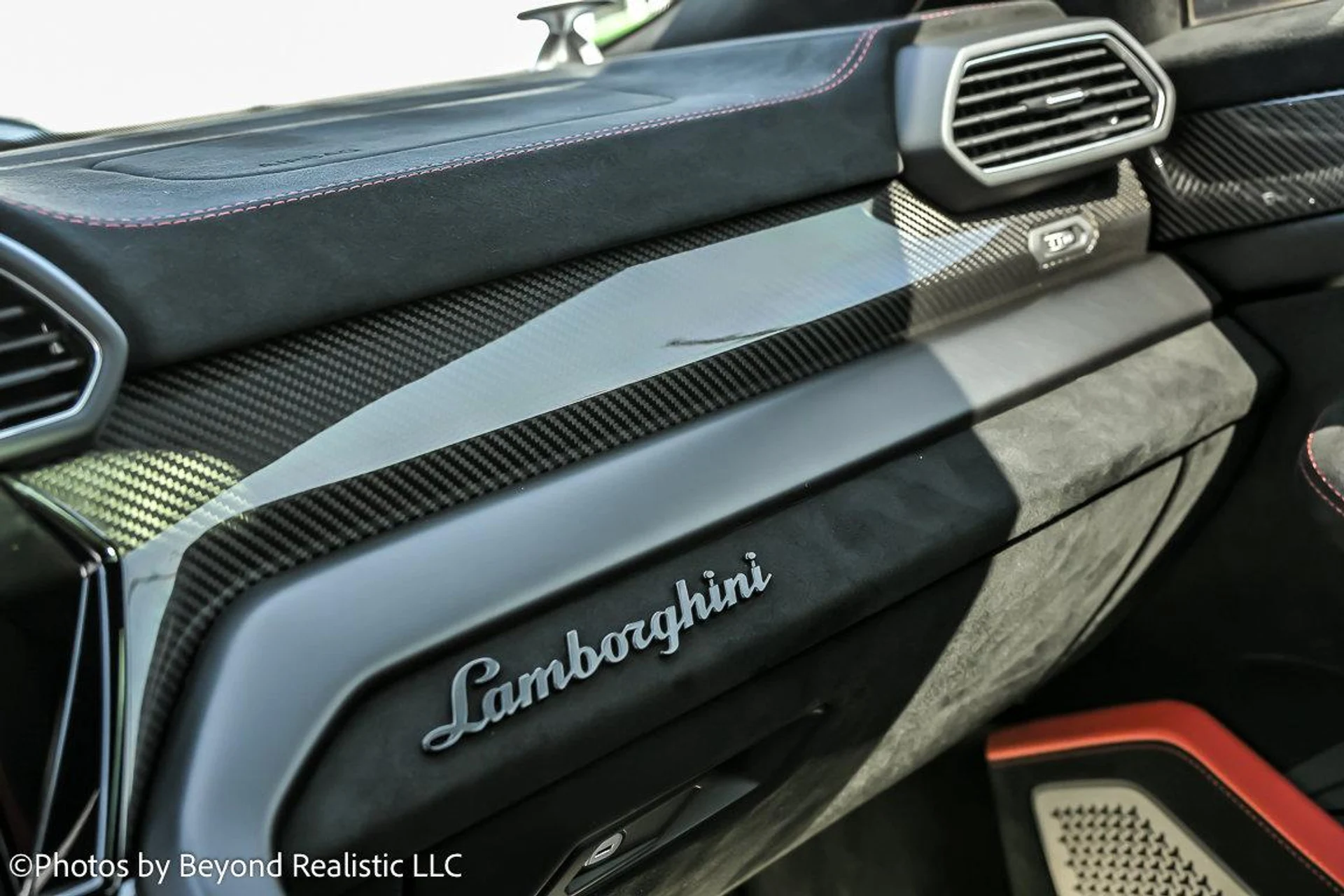 mph045_3600664349_Used_2024_Lamborghini_Urus_Performante_Certified_1757578176_062207be26