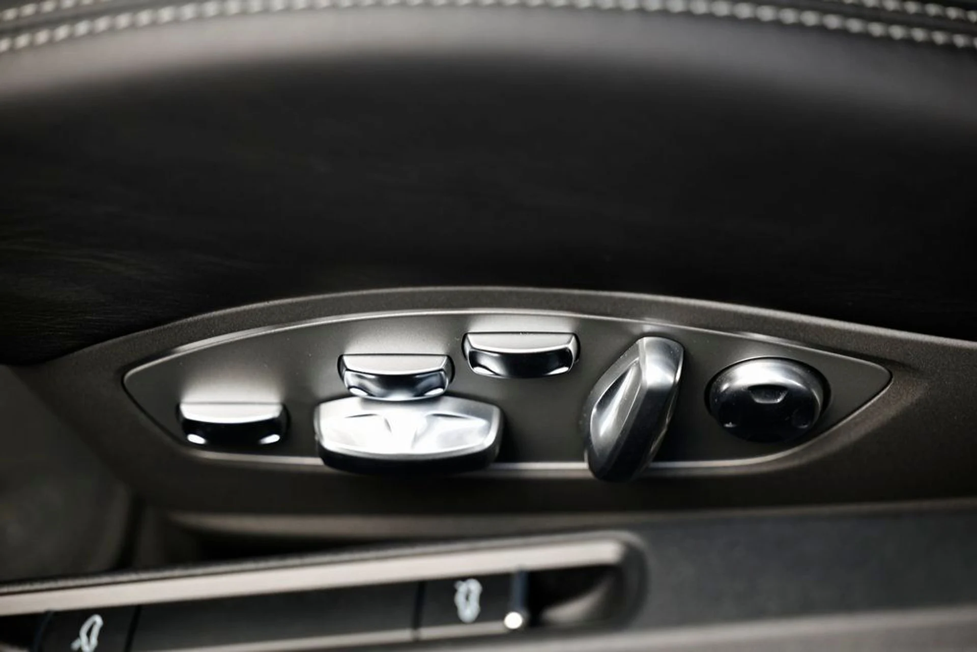 mph045_3607582963_f4f82c8660921d6ea31556a9c6fce767_b22aefc556