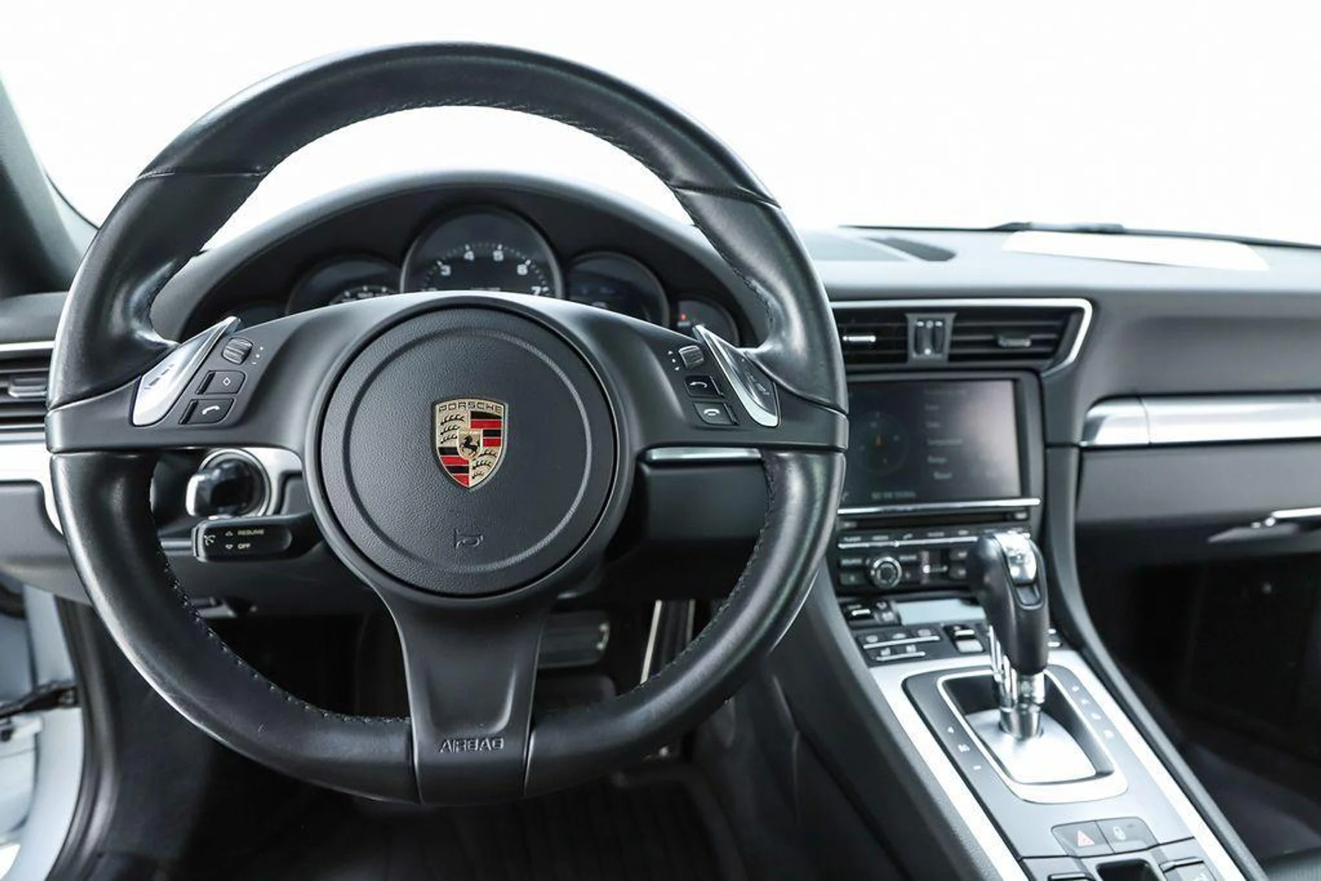 mph045_3607774198_xd_S0w9_E1zvi_ONEH_98h7pz_G_Dka_H0_b015bc6193