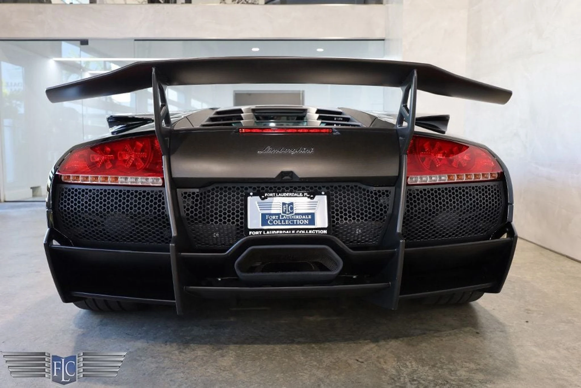 mph045_3612131269_used_2010_lamborghini_murcielago_2drlp6704superveloce_9689_22931171_46_1024_3609e80530