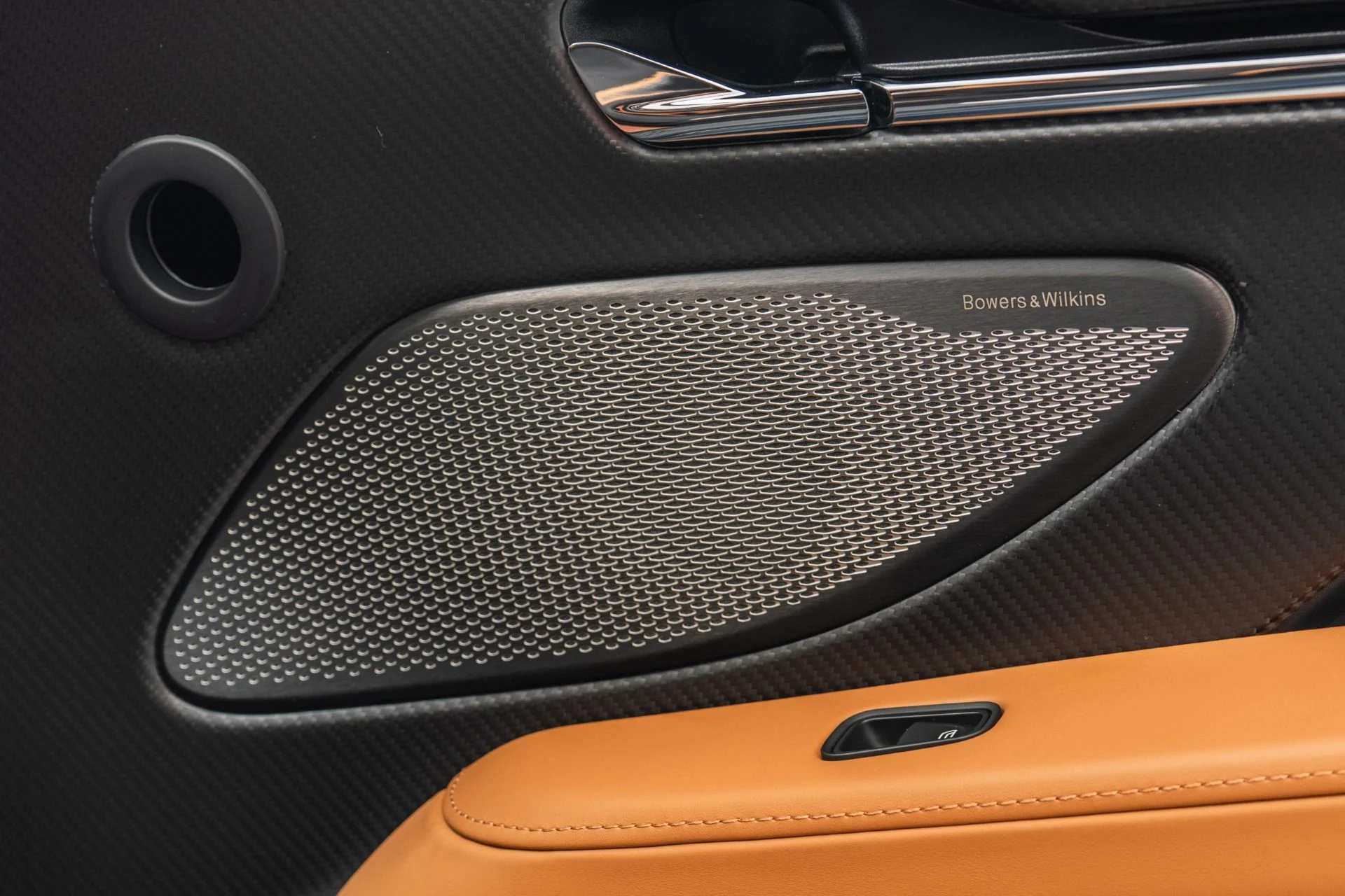 mph045_3613535663_Used_2024_Aston_Martin_DB_12_Volante_Carbon_Fiber_Bucket_Seats_Heritage_Paint_Color_1773867859_6afde04afb