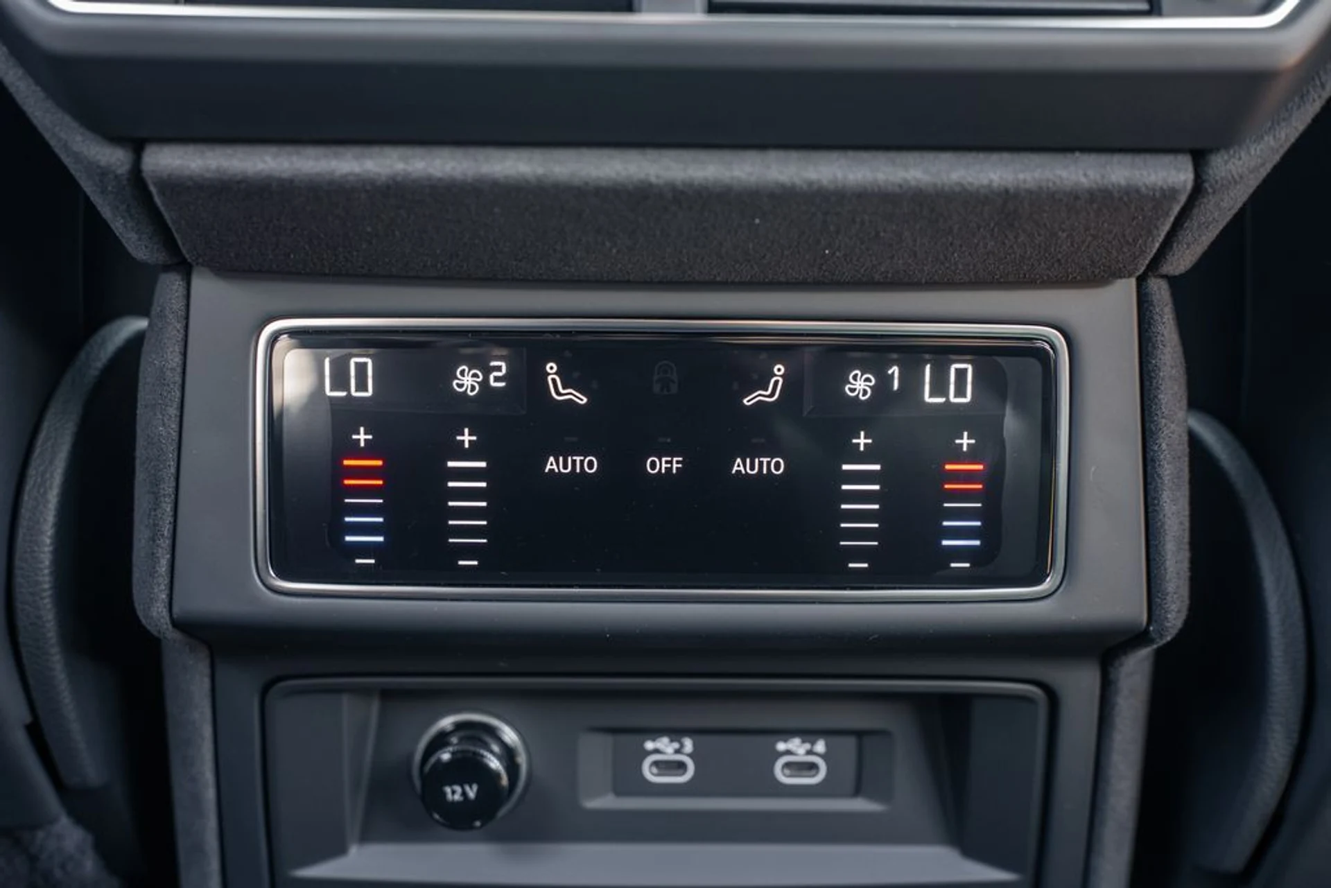 mph045_3643607916_212a3c9970a36006d429e77dff1ae1e4x_64fead2509