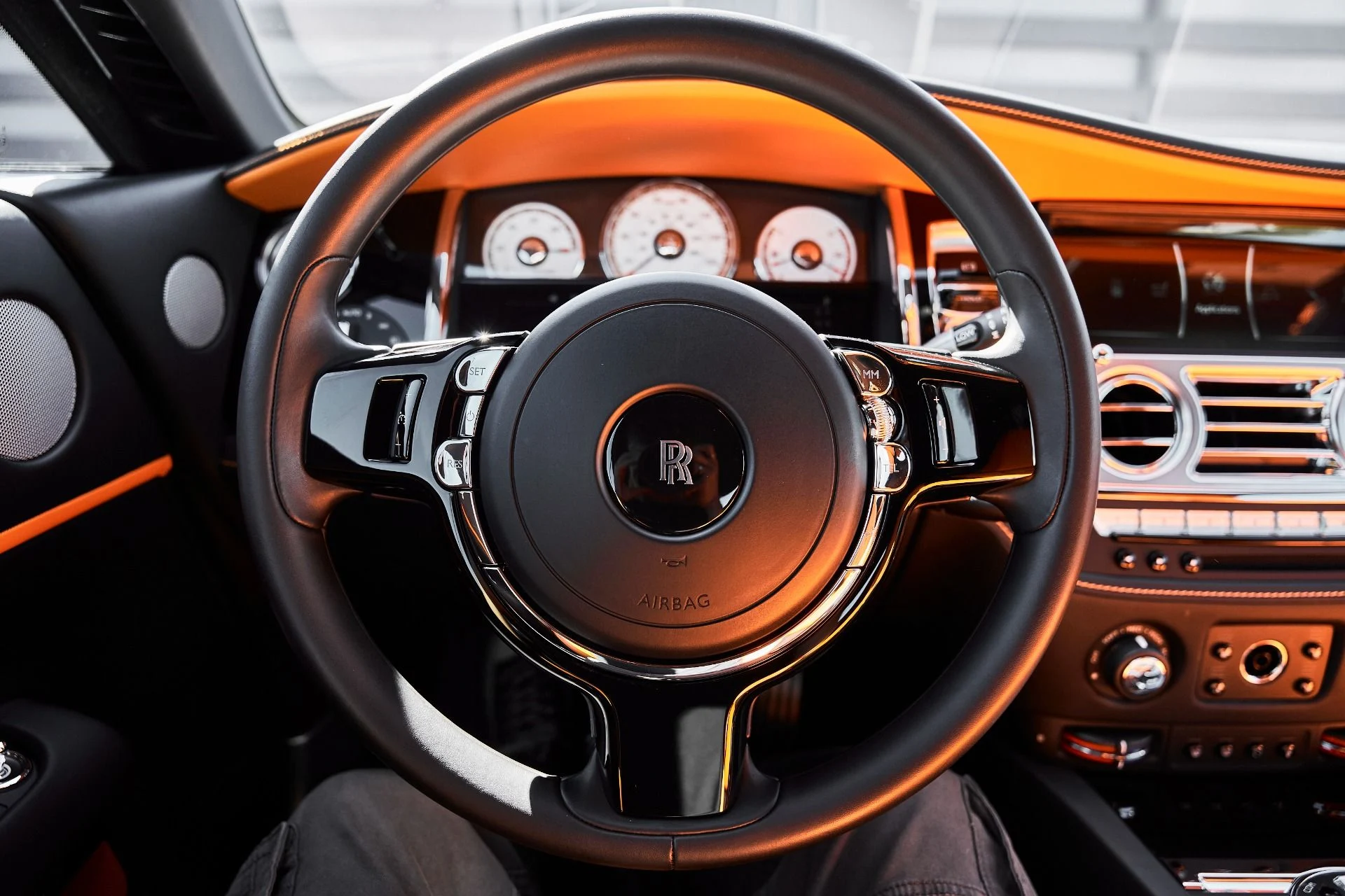 mph045_3655733425_Used_2020_Rolls_Royce_Wraith_Base_1776302634_e464260d4a