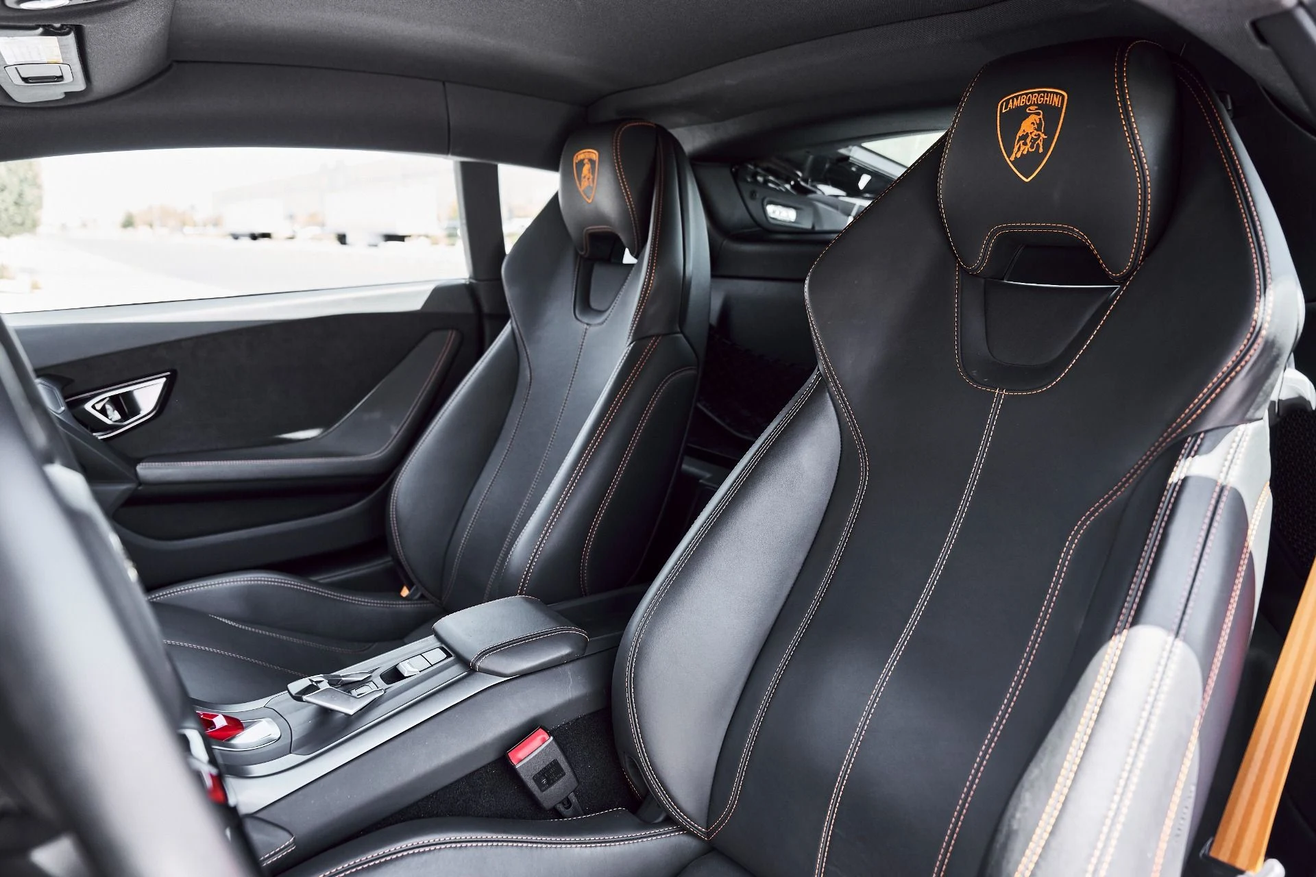 mph045_3656136740_Used_2021_Lamborghini_Huracan_EVO_Base_1780708757_fff314ce90