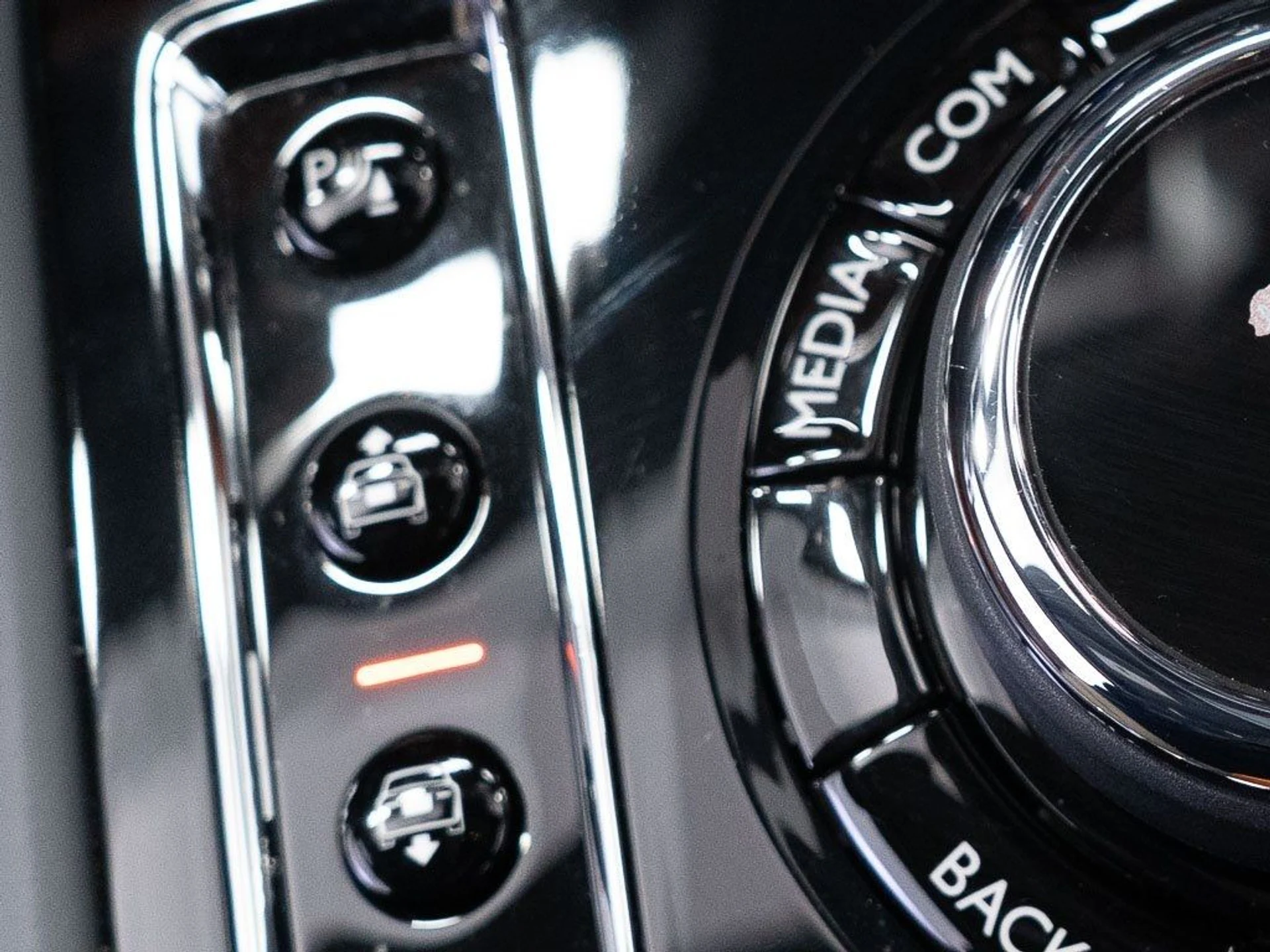 mph045_3671921393_ab4d2ff52874e7ef7a9f183bb9677864_f6ea92fd84