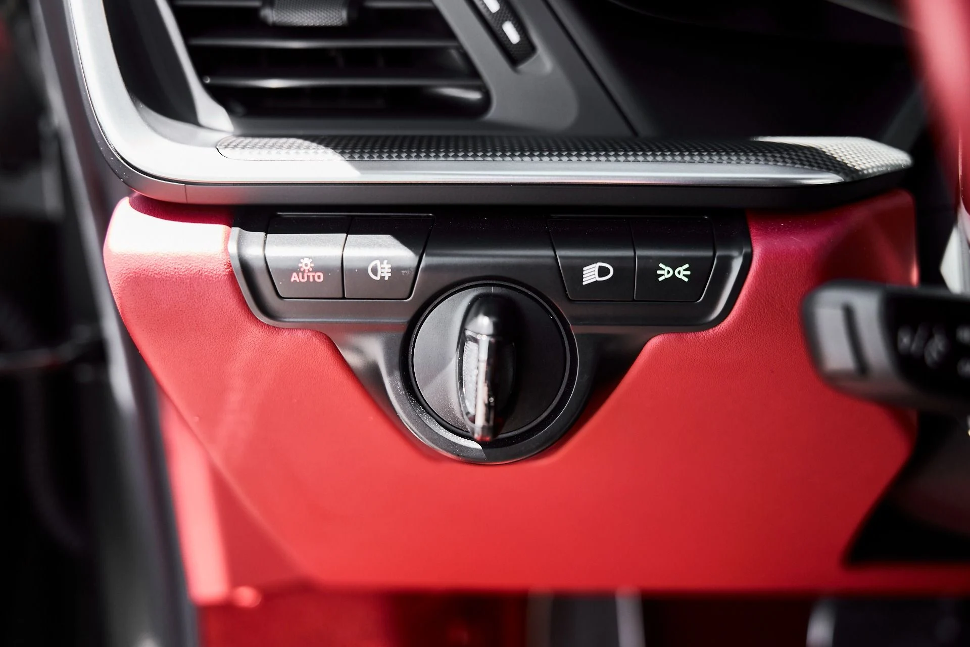 mph045_3680300443_Used_2023_Porsche_911_Turbo_S_1777011150_0c4fcb5ec9