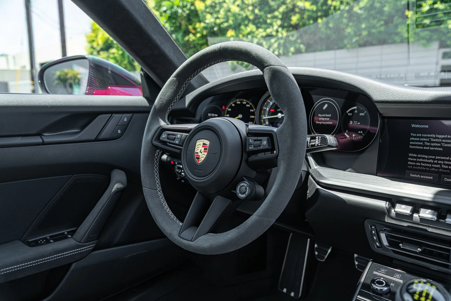 mph045_3686046841_Used_2024_Porsche_911_GT_3_1753158581_d26b9e455c