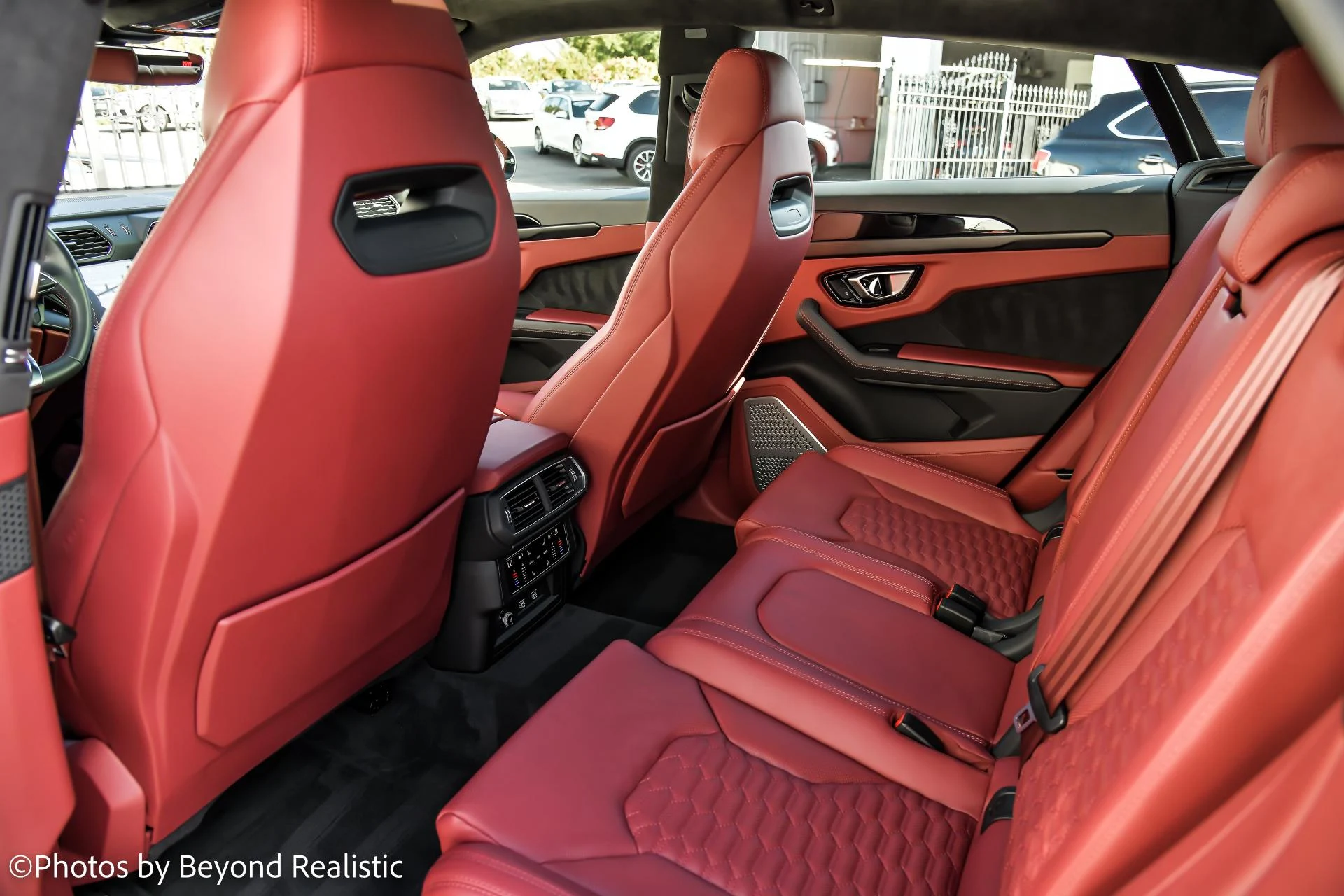 mph045_37088703_Used_2021_Lamborghini_Urus_1756800688_07ae97bd91