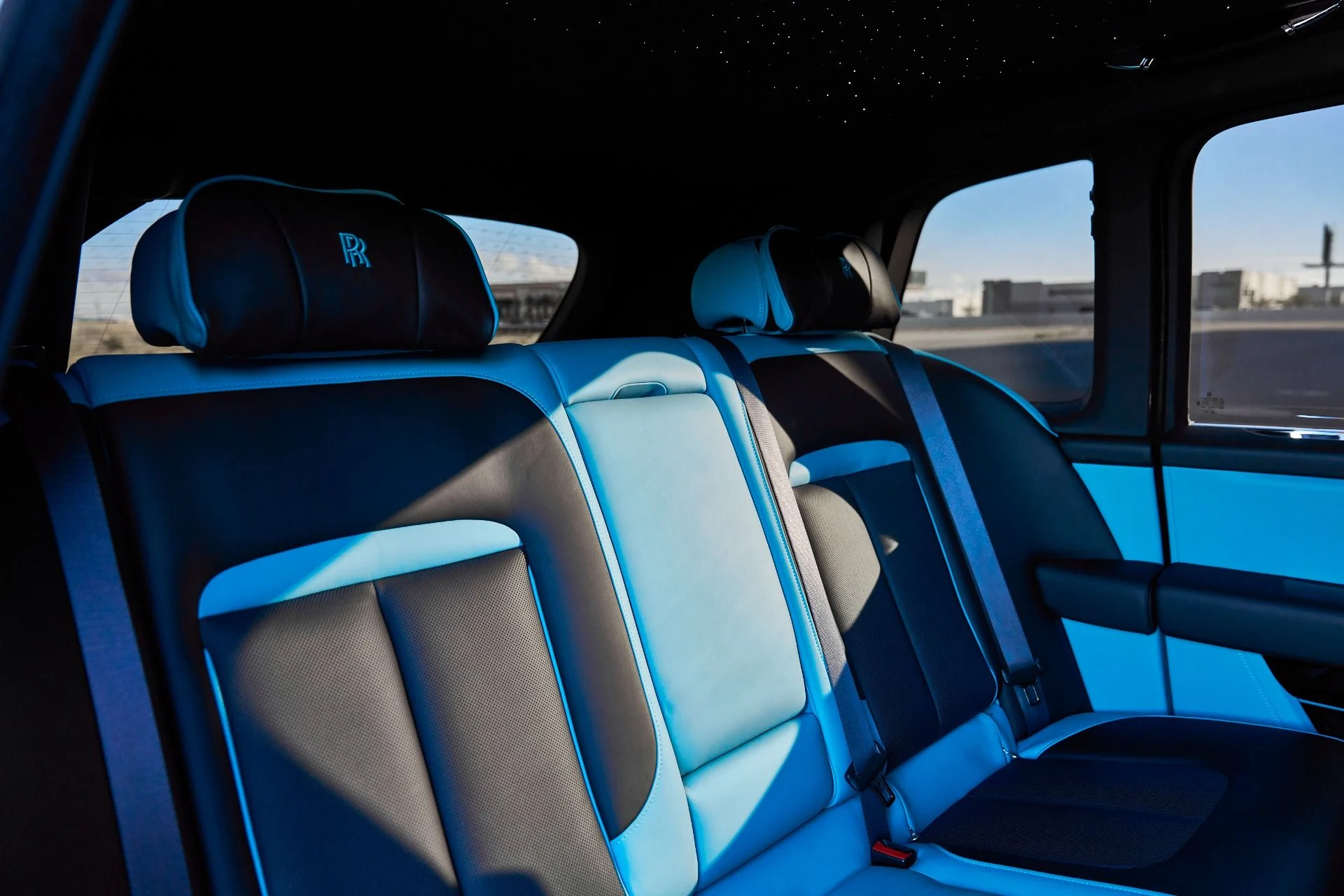 mph045_3713009459_Used_2025_Rolls_Royce_Cullinan_Base_1767668841_73fb54e2d9