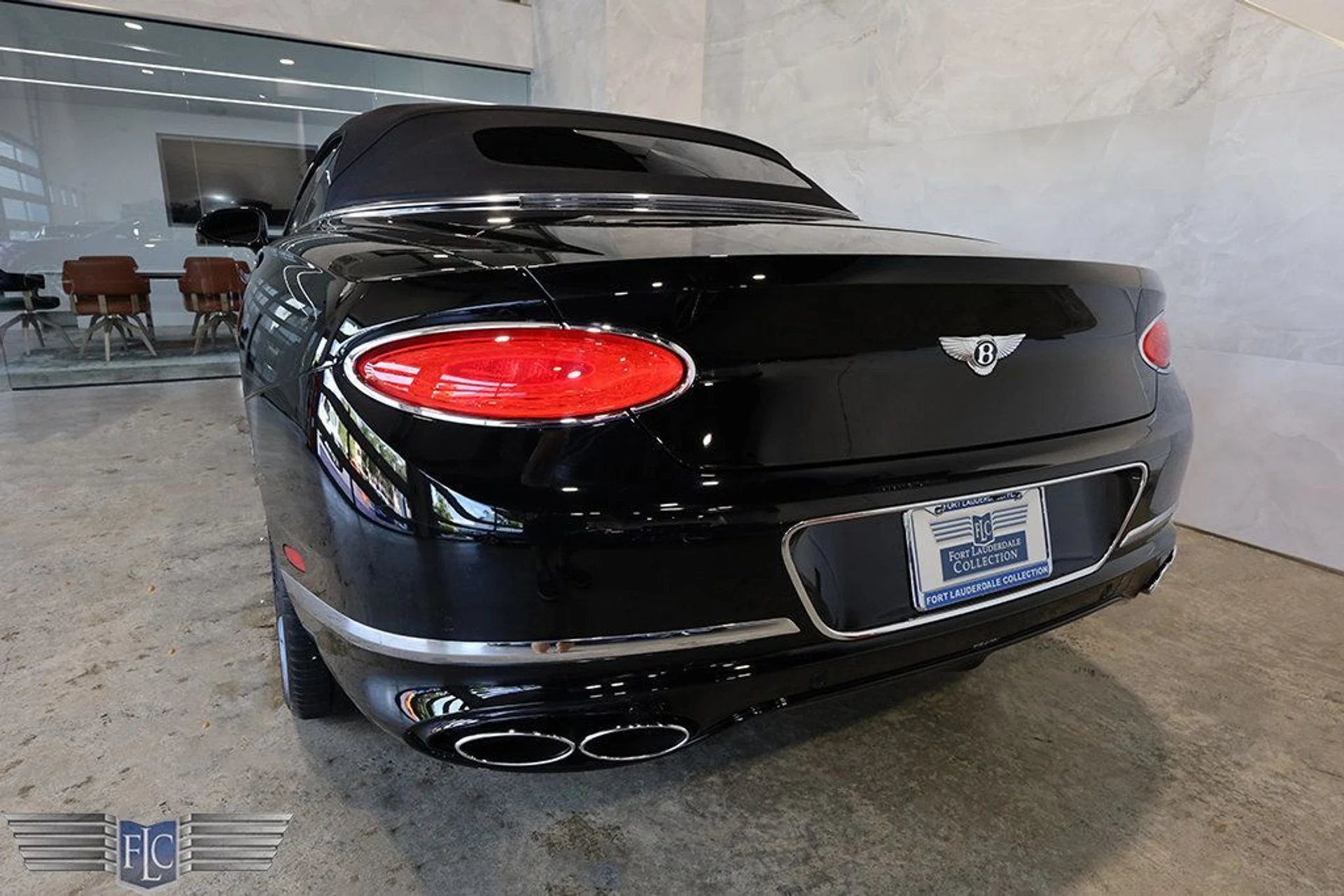 mph045_3716814690_used_2022_bentley_continental_gtcv8mullinerconvertible_9689_22970433_46_1024_0dd6ce1877