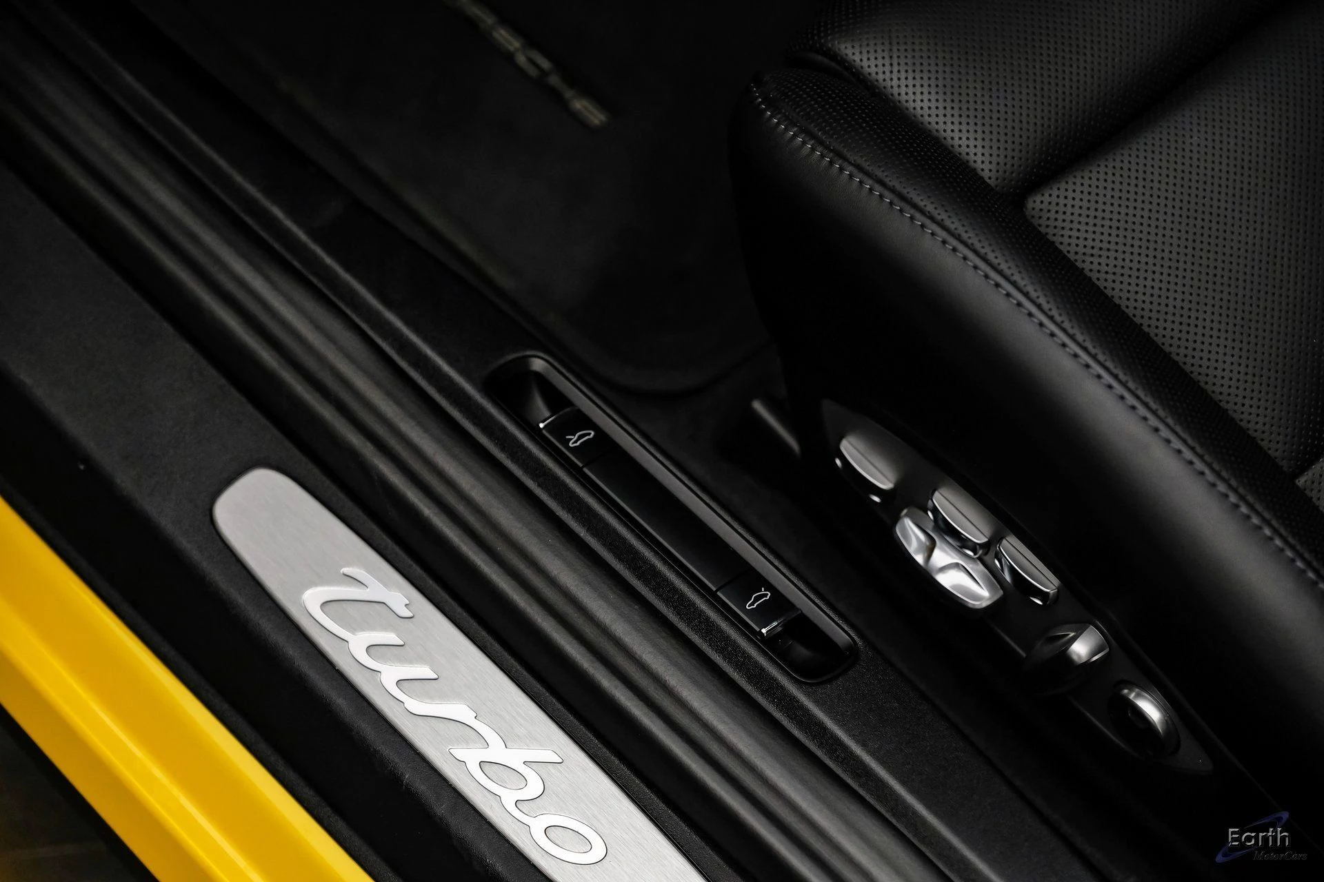 mph045_3751822696_c08306834afee2a7f829560d7ff2888bx_6f1eac5a5d